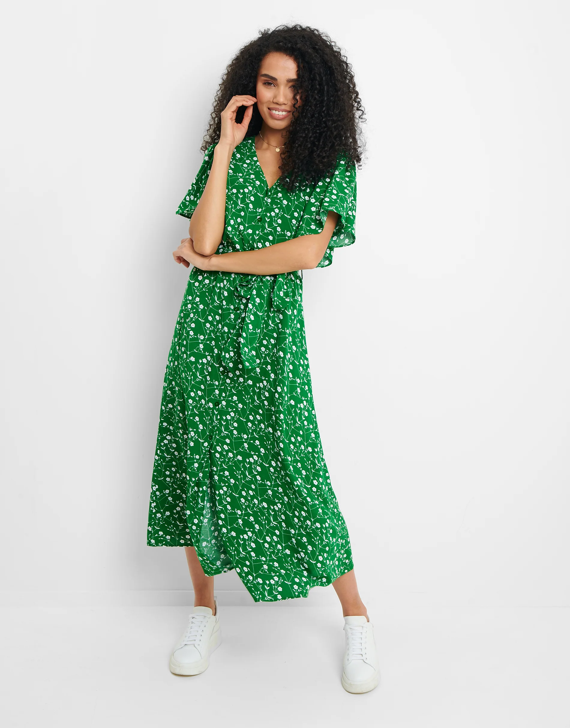 Floral Print Flutter Sleeve Midi Dress in Green