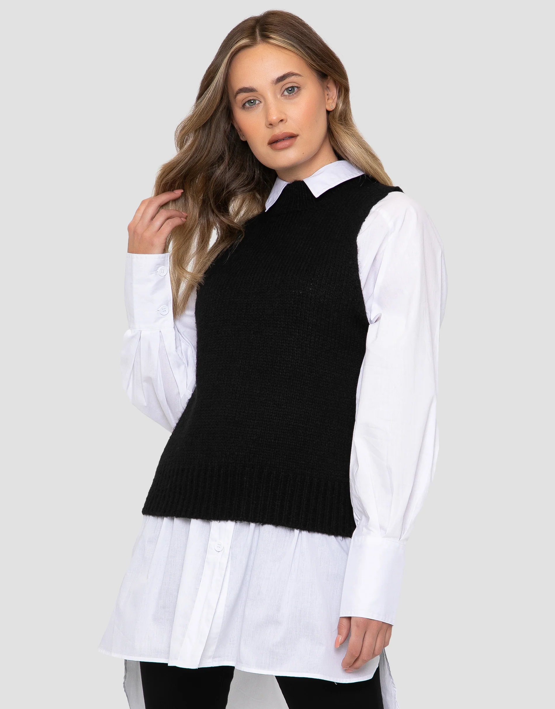 Knitted Vest in Black - Image 2
