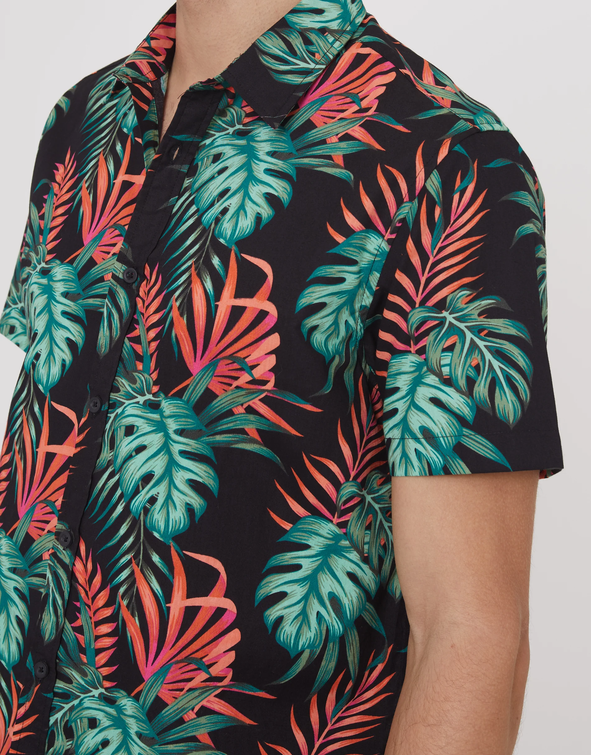 Cotton Tropical Print Short Sleeve Shirt in Black - Image 4
