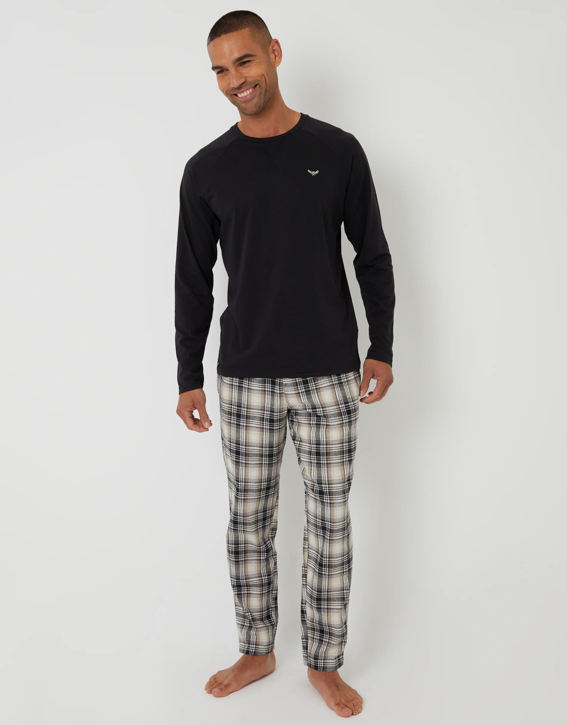 Long Lounge Set in Black & Ecru Check - Image 4