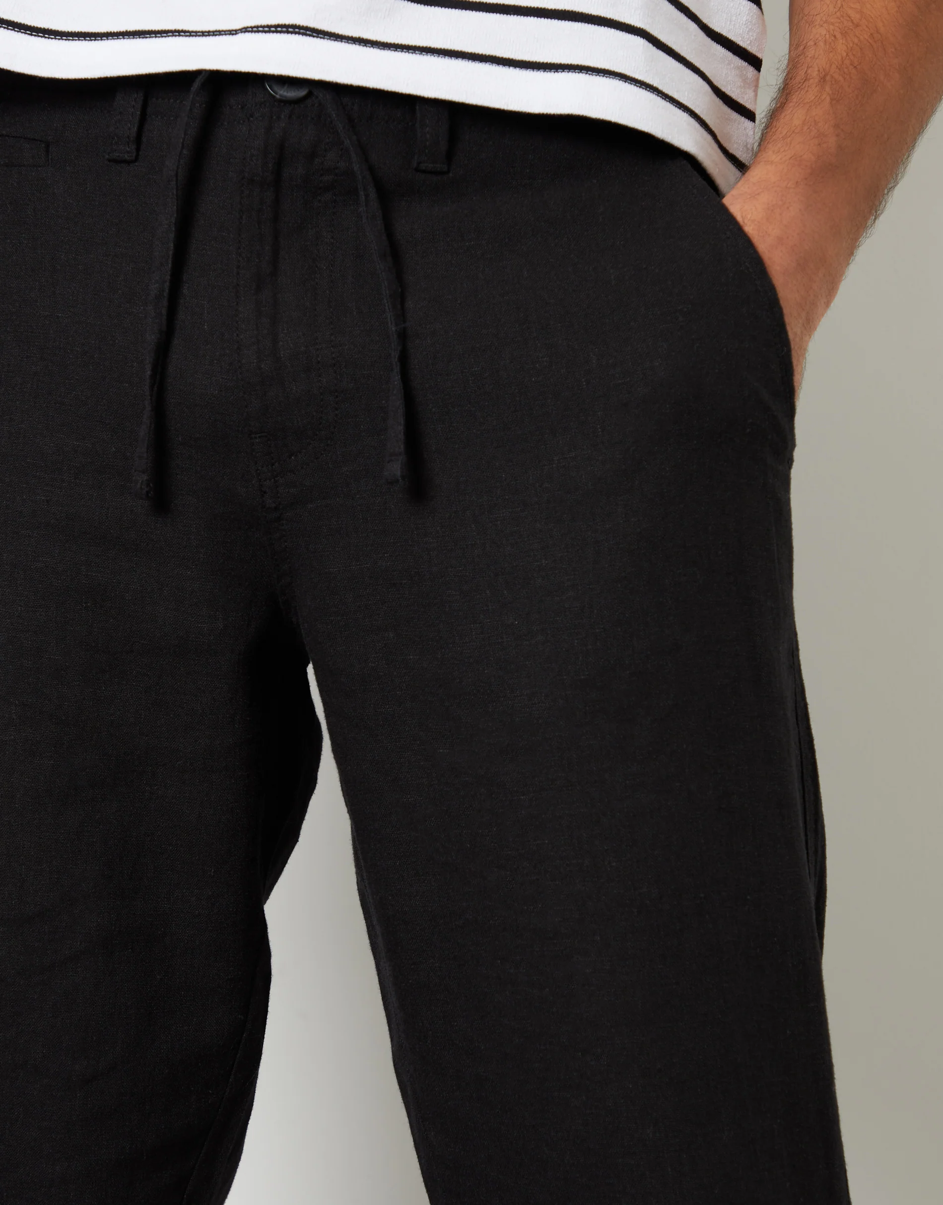 Linen Blend Trousers in Black - Image 4