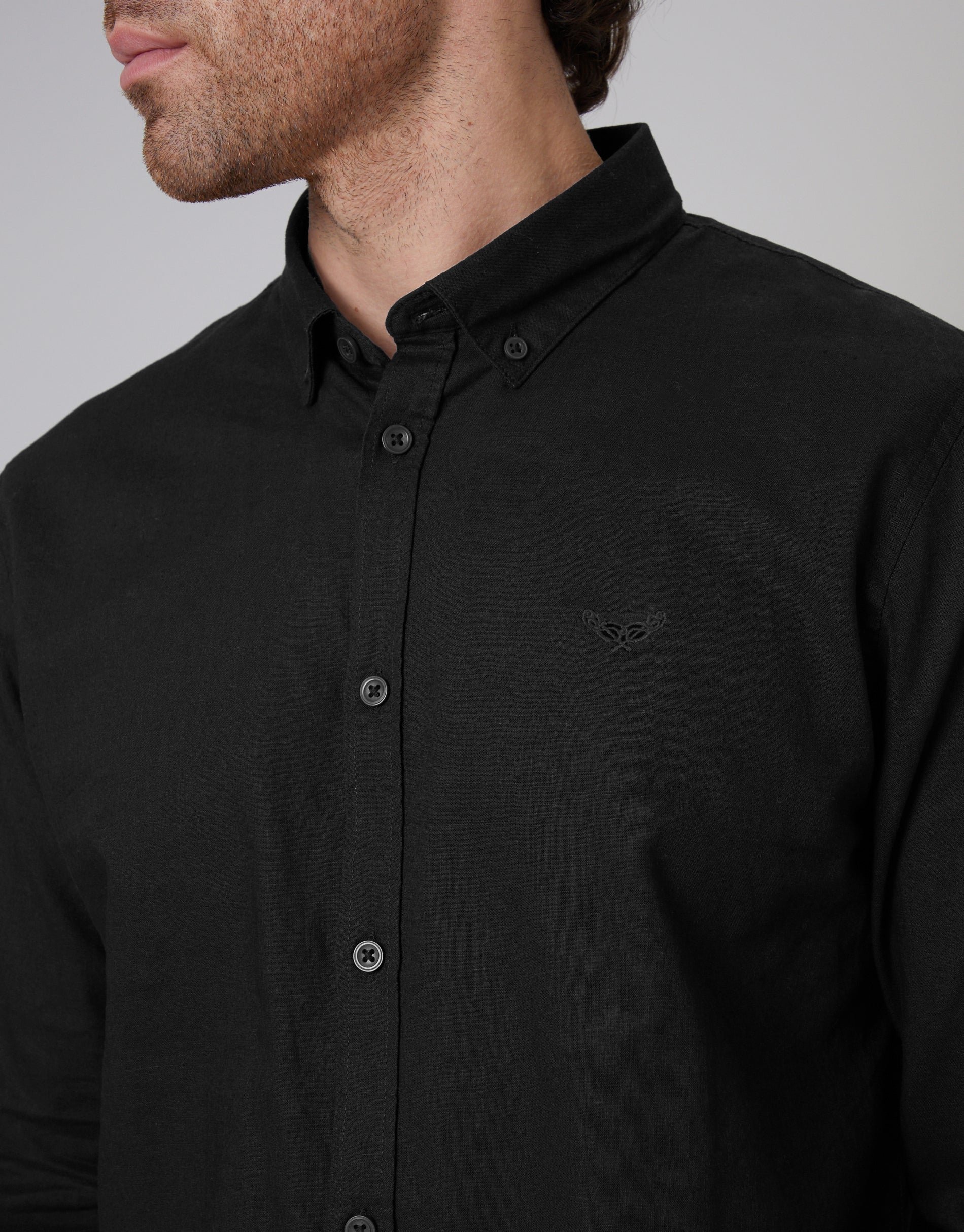 Long Sleeve Linen Blend Shirt in Black - Image 4