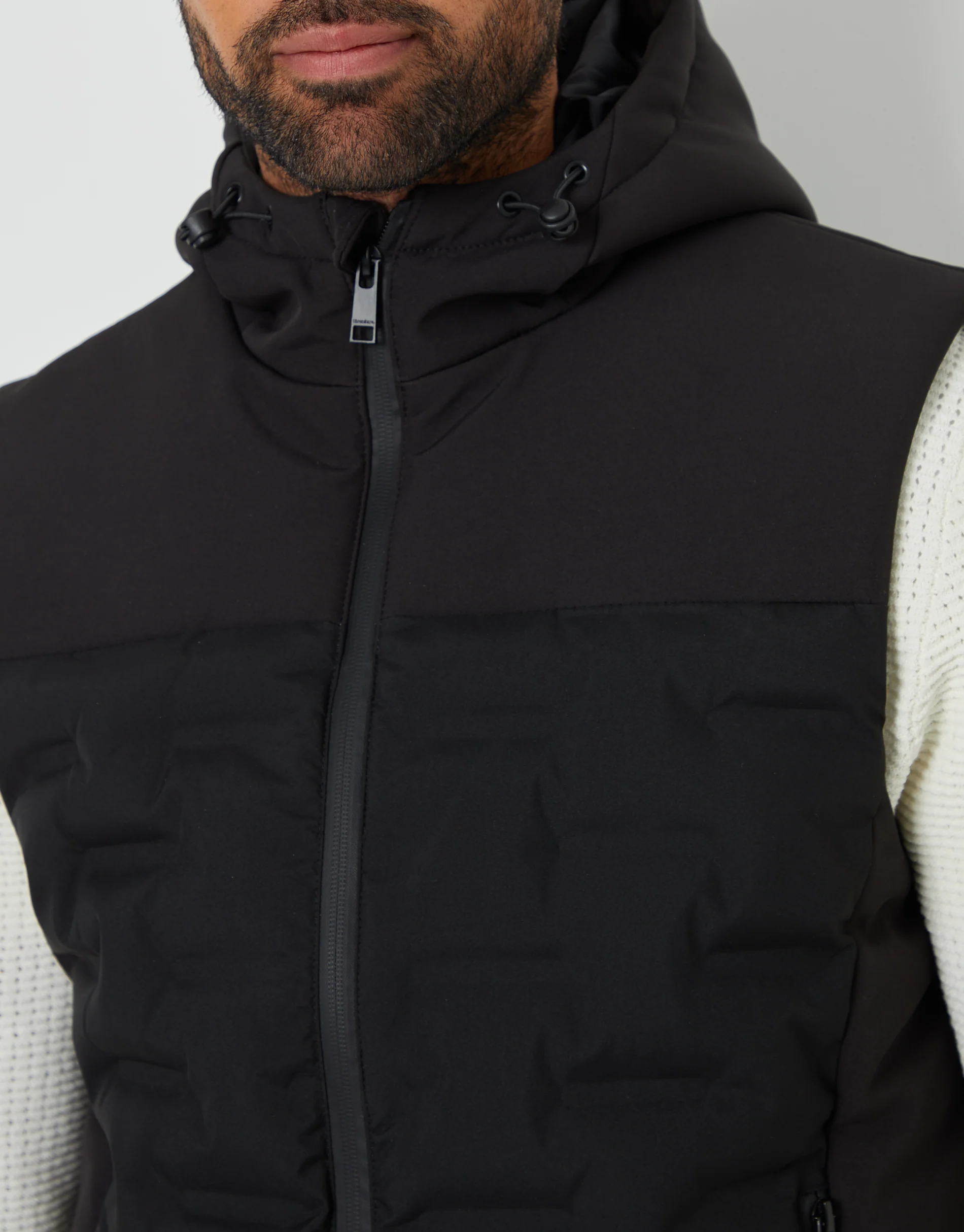 Quilted Panel Hooded Gilet in Black - Image 4