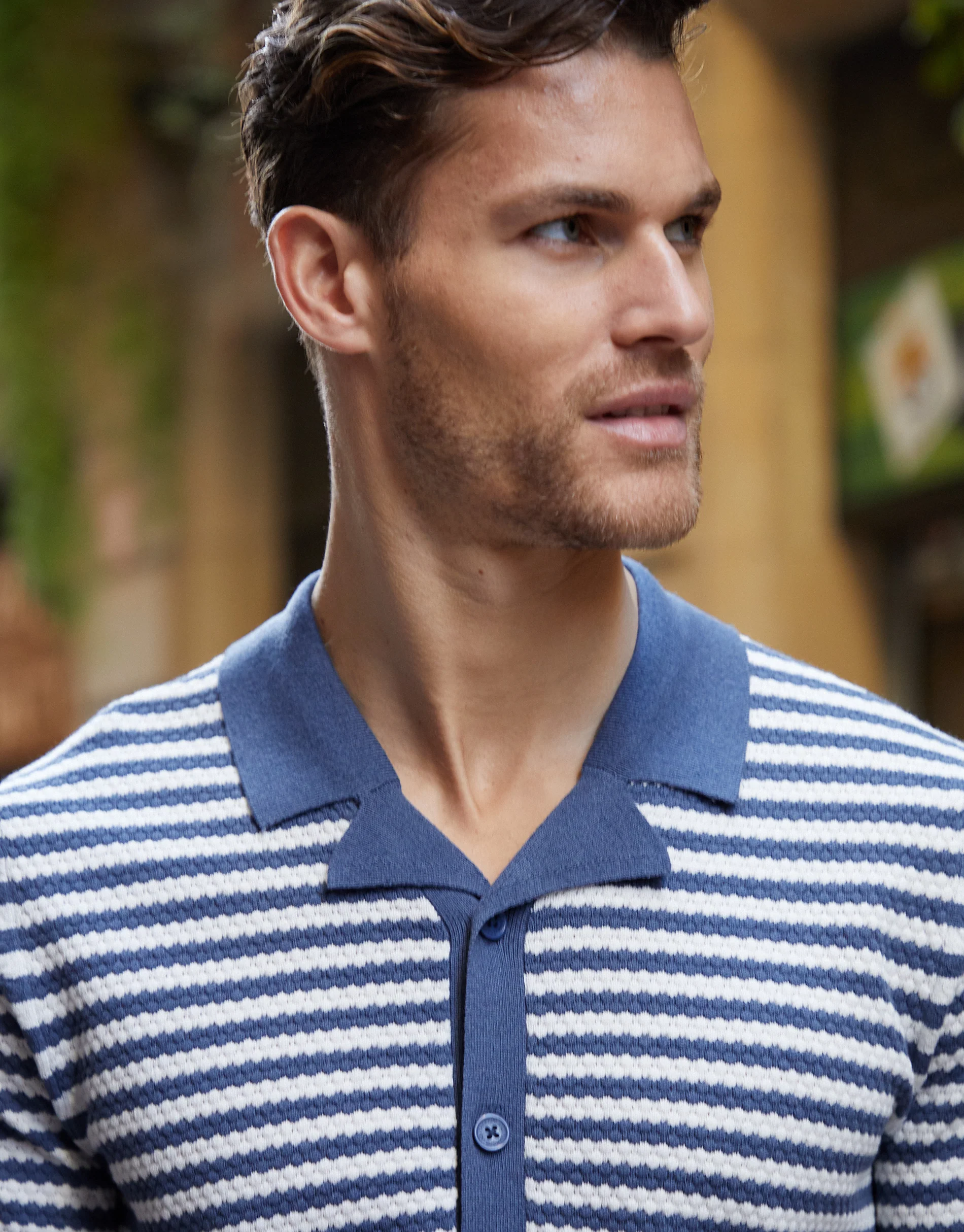 Revere Collar Knitted Shirt in Blue & Ecru Stripe - Image 4