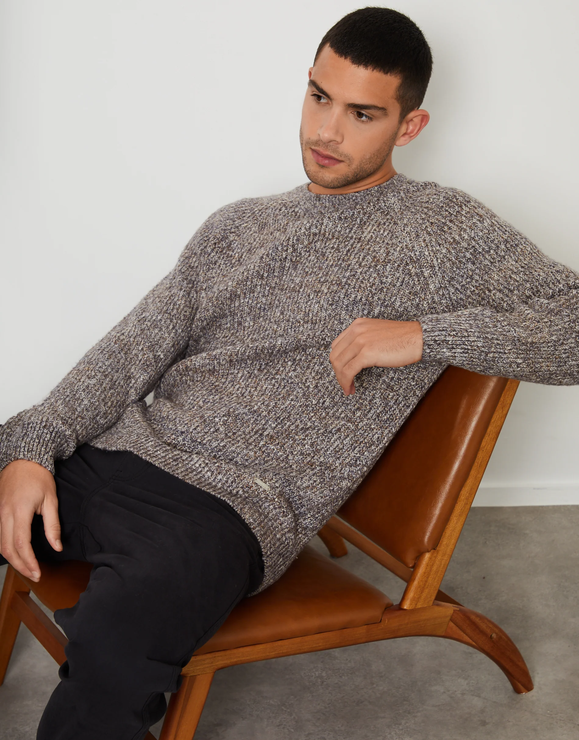 Raglan Sleeve Crew Neck Jumper in Brown - Image 2