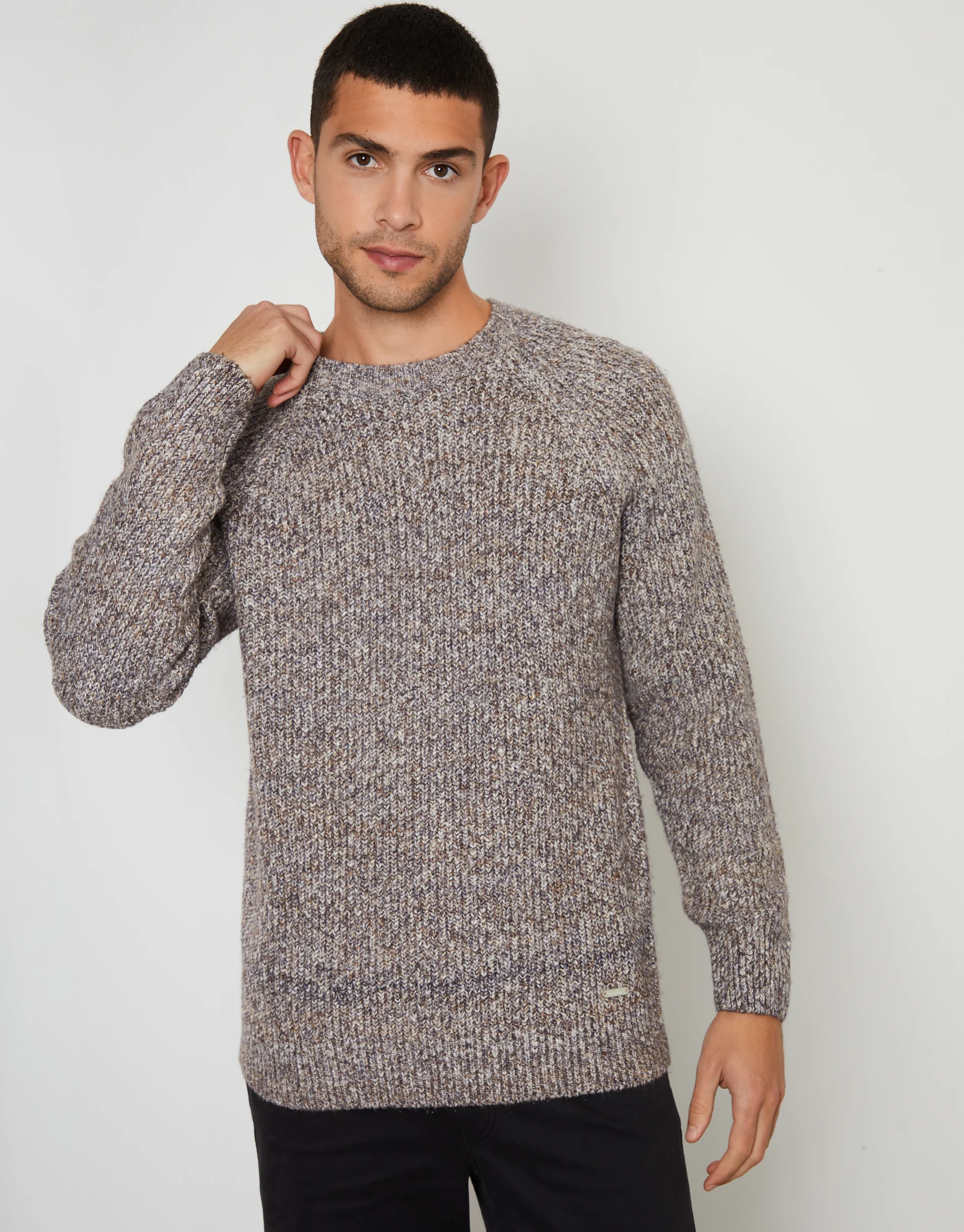 Raglan Sleeve Crew Neck Jumper in Brown - Image 3