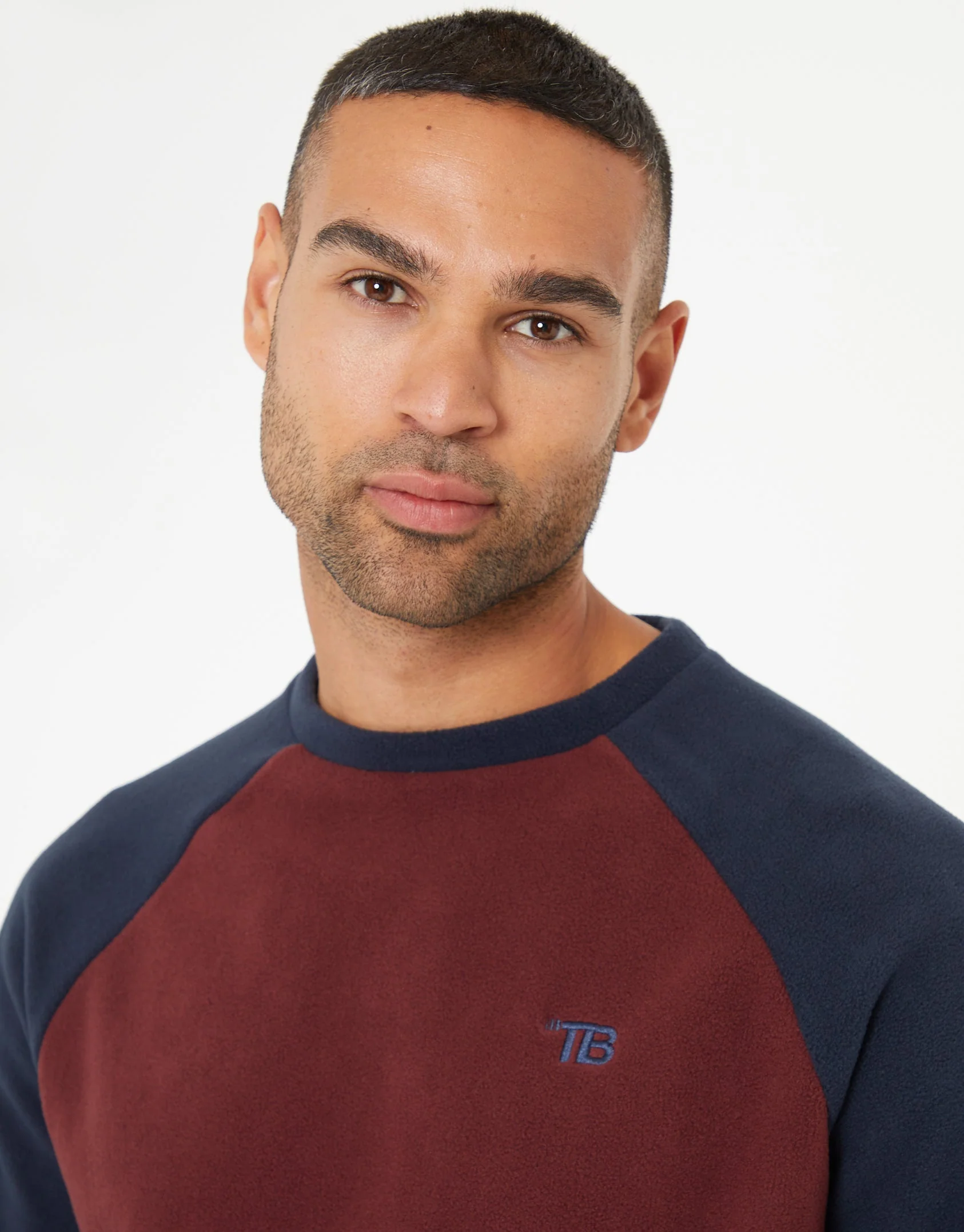 Raglan Microfleece Crew Neck Sweatshirt in Burgundy & Navy - Image 4