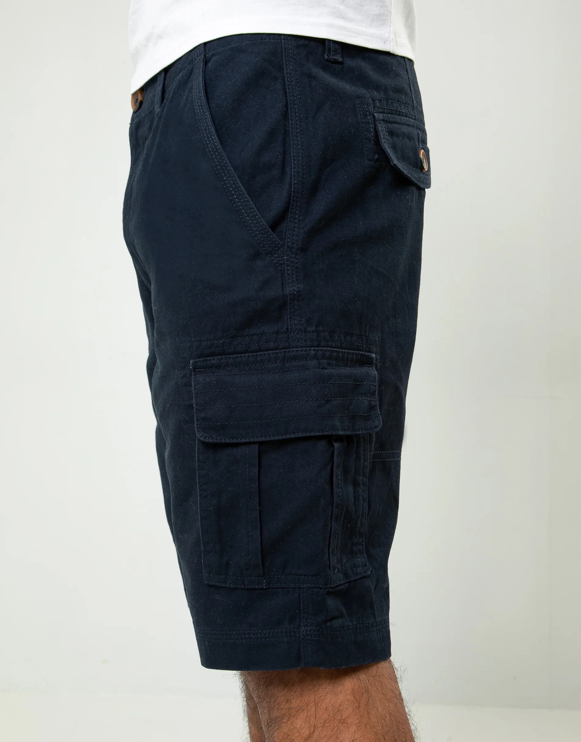 Cargo Shorts in Navy - Image 4
