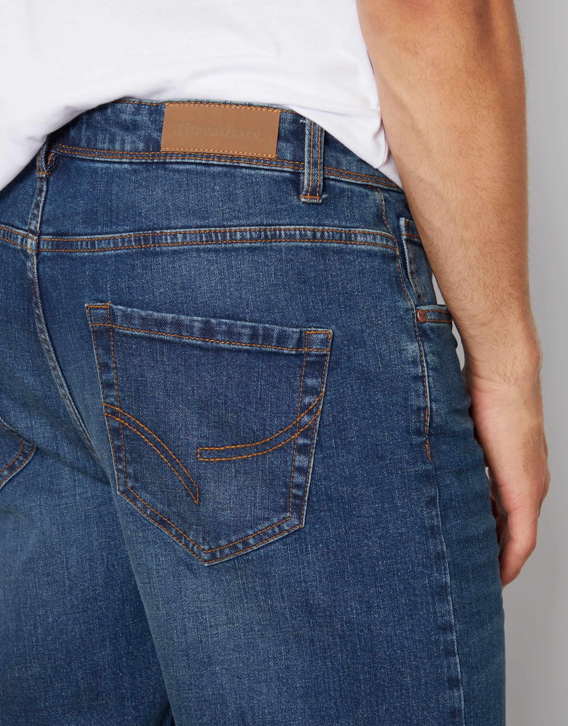 Straight Leg Jeans in Dirty Wash - Image 4
