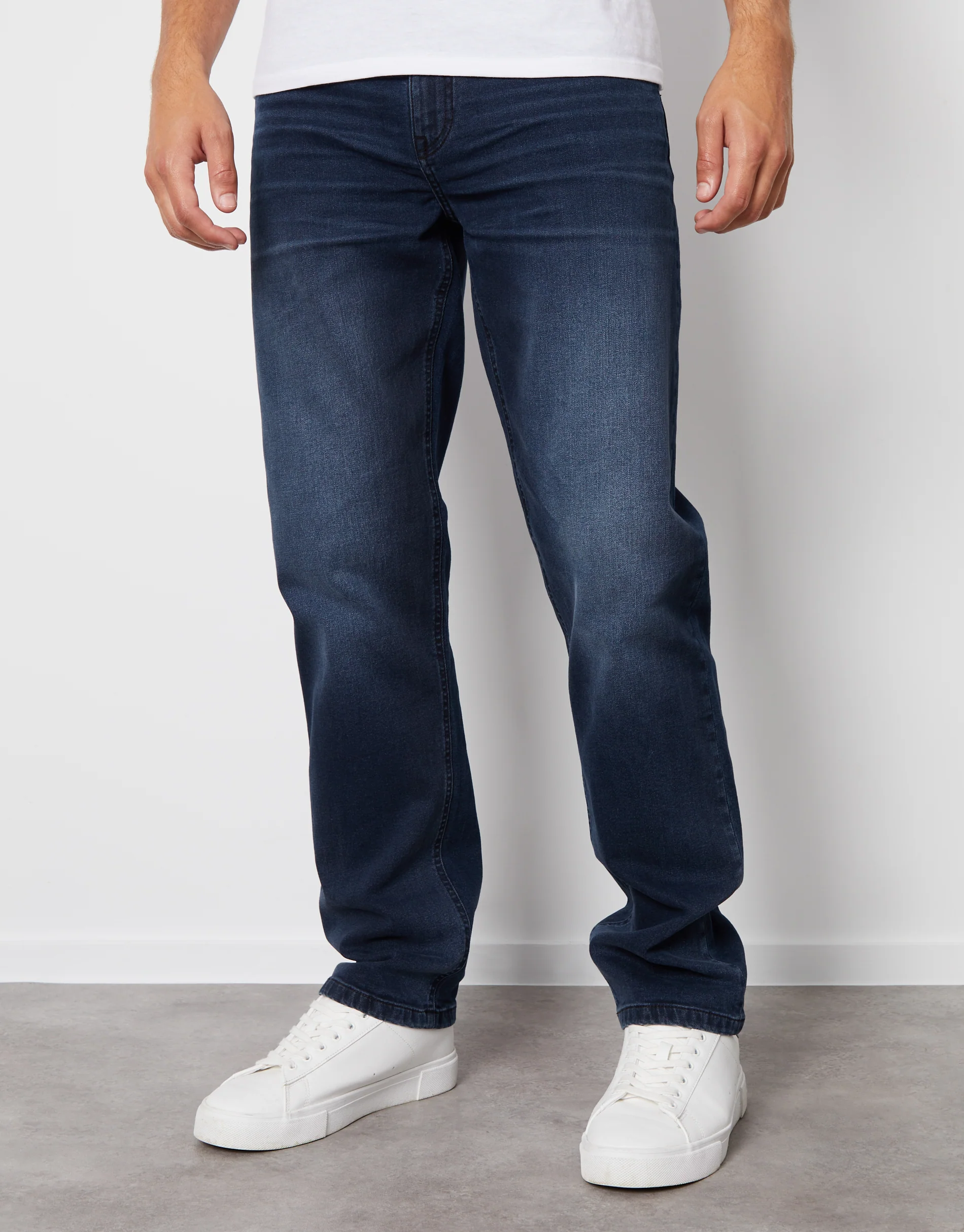 Straight Leg Jeans in Ink Wash