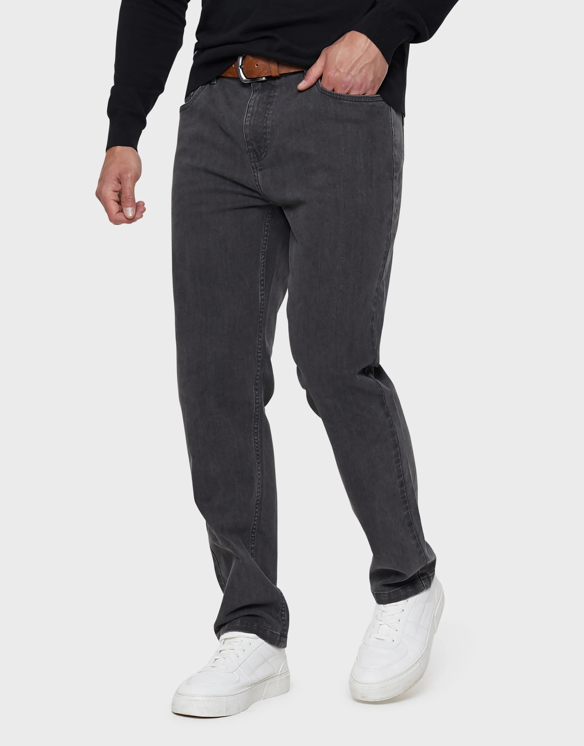 Straight Leg Belted Jeans in Grey