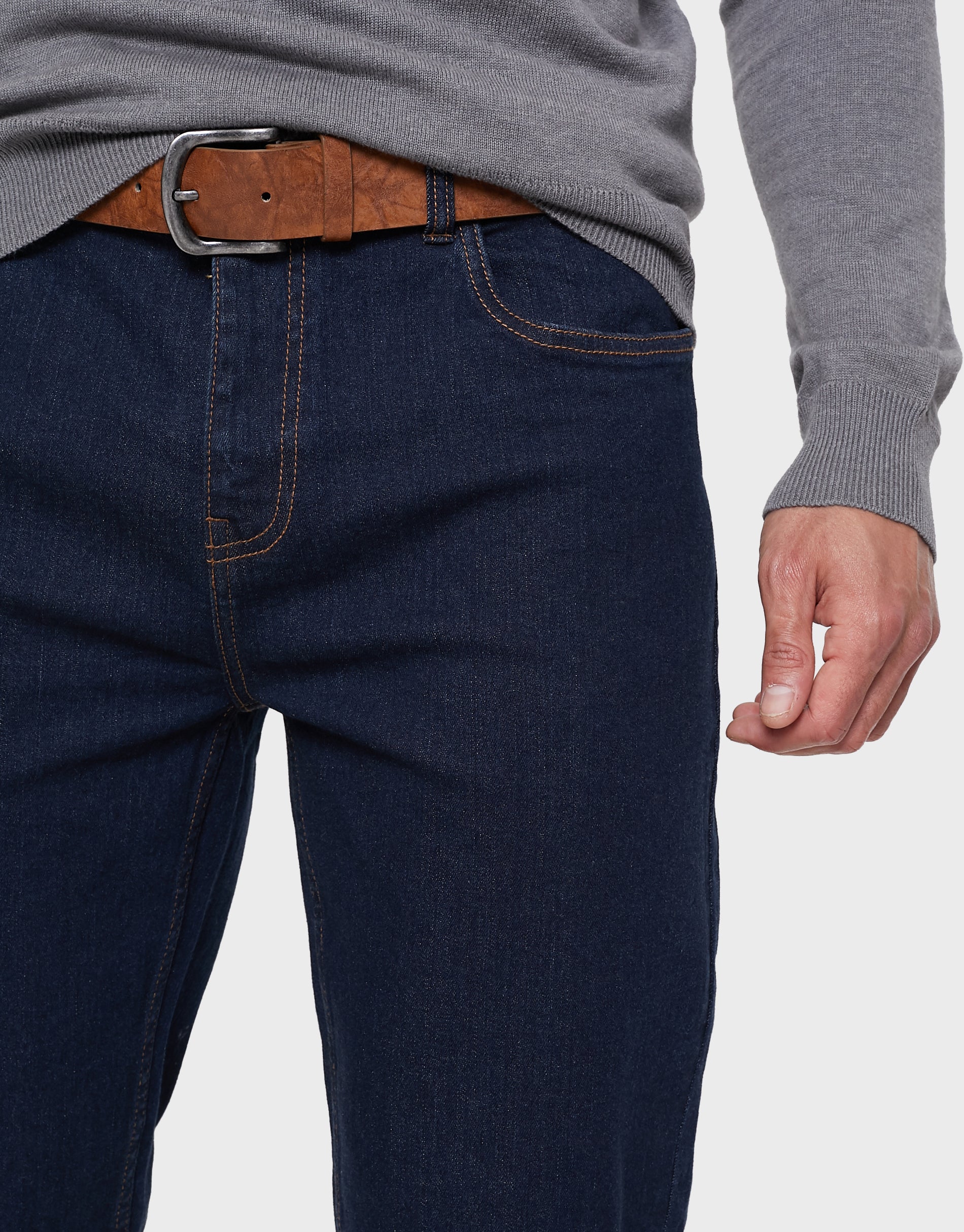 Straight Leg Belted Jeans in Rinse - Image 4