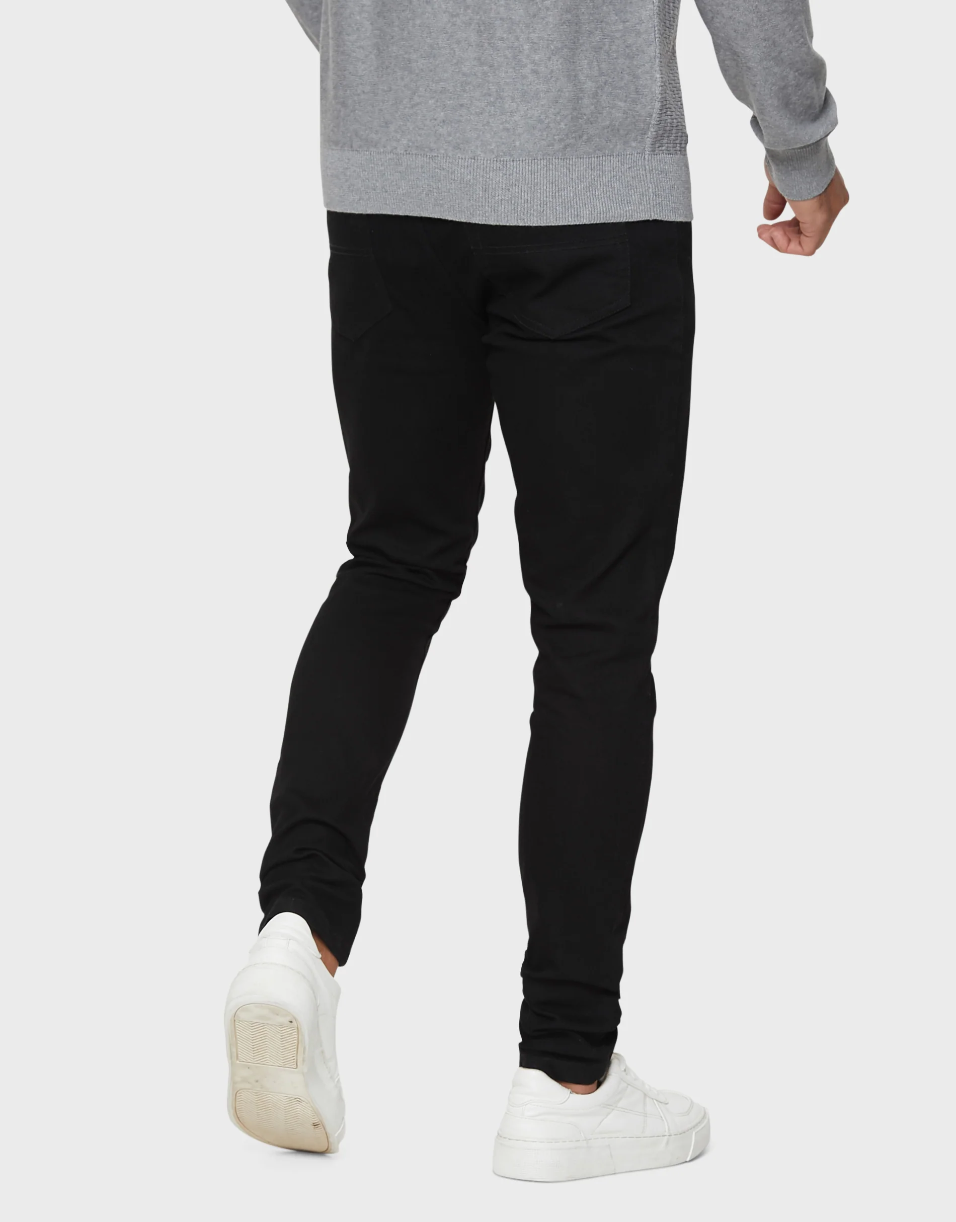 Super Skinny Jeans in Black - Image 2