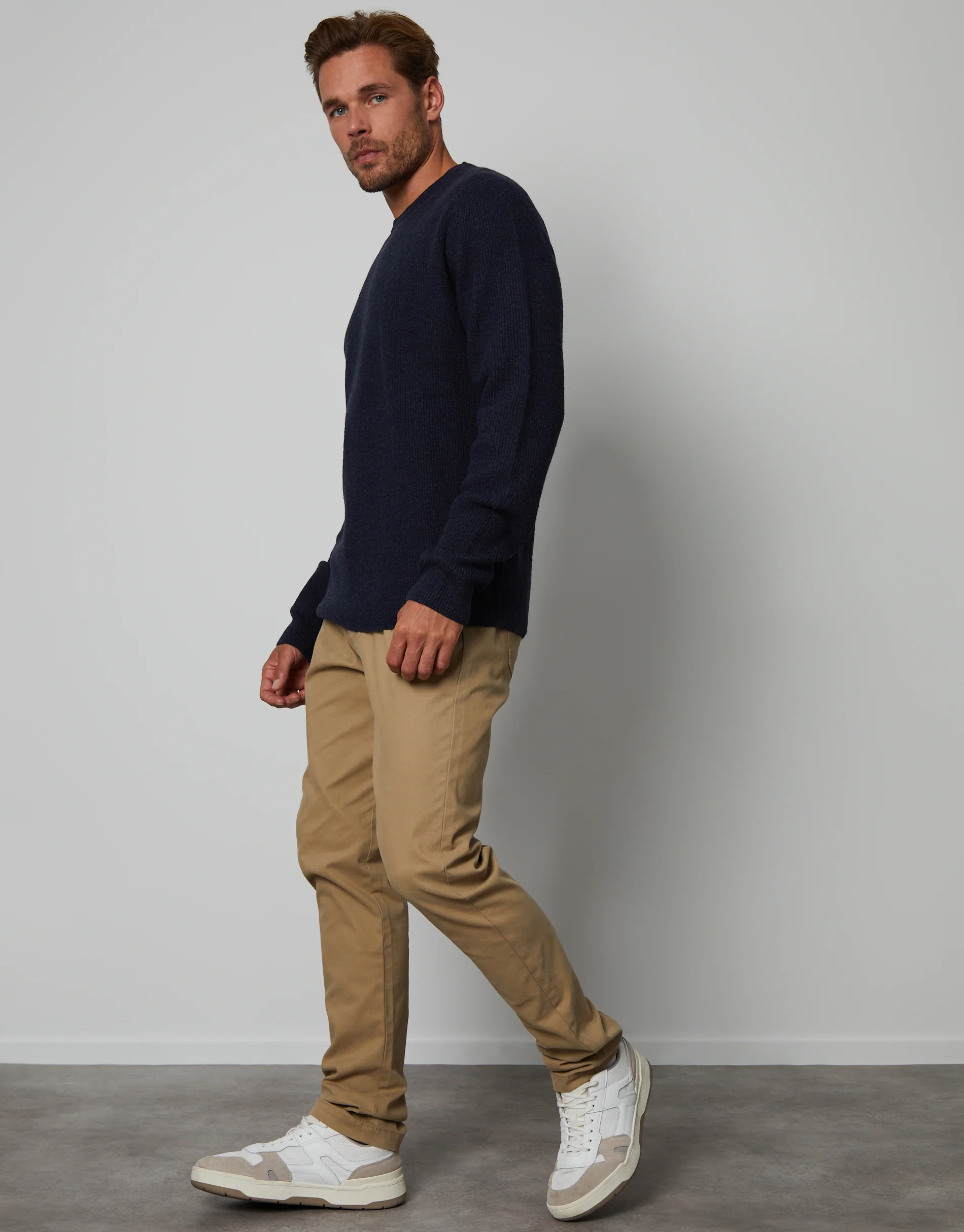 Knitted Crew Neck Jumper in Navy - Image 3