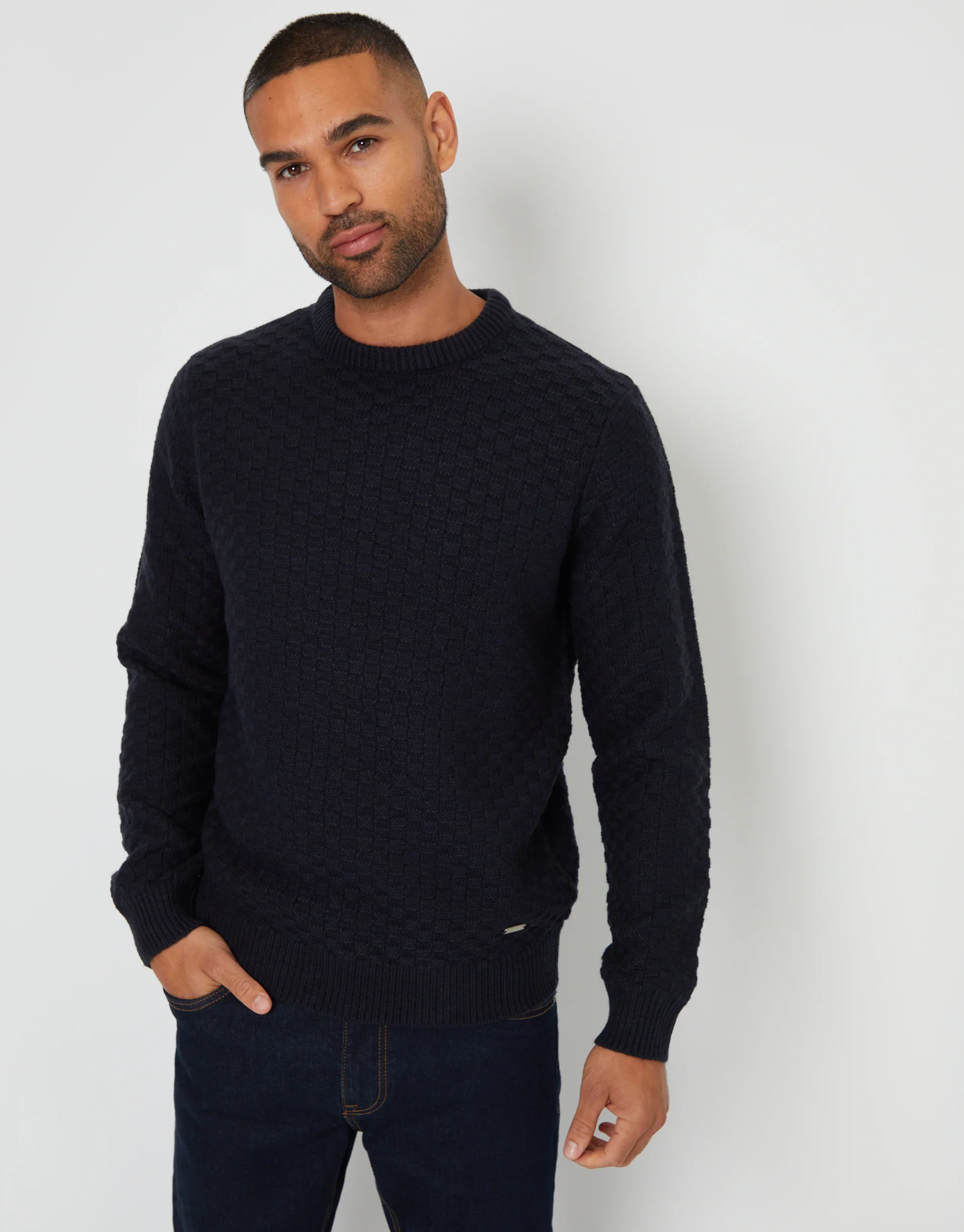 Knitted Crew Neck Jumper in Navy