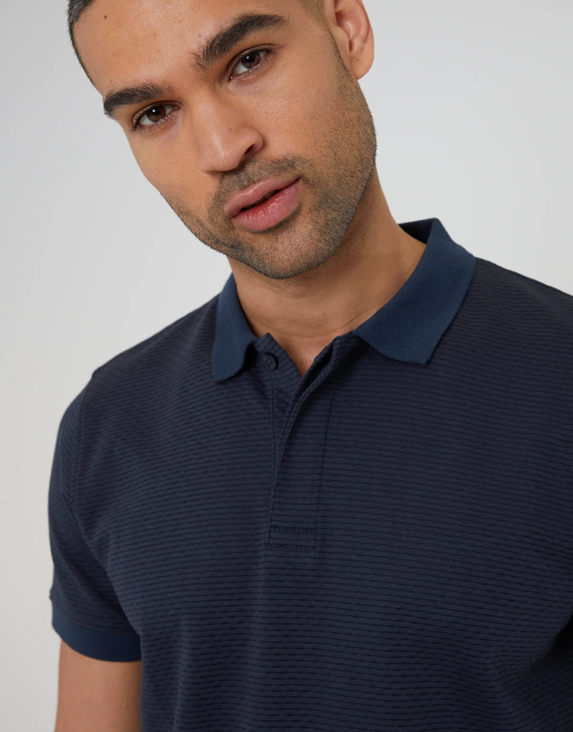 Textured Hidden Placket Polo Shirt in Navy - Image 4