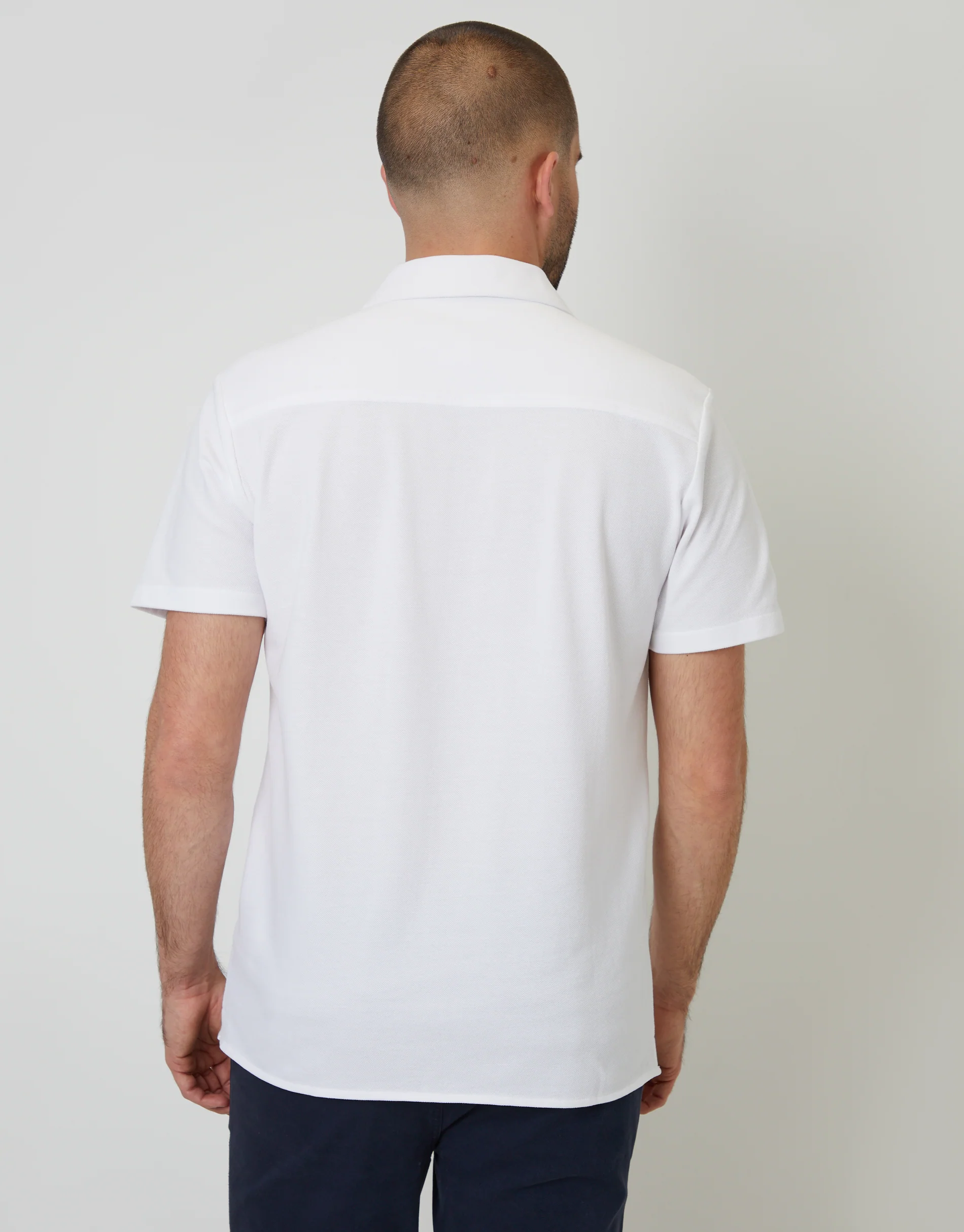 Jersey Pique Revere Collar Short Sleeve Shirt in White - Image 2