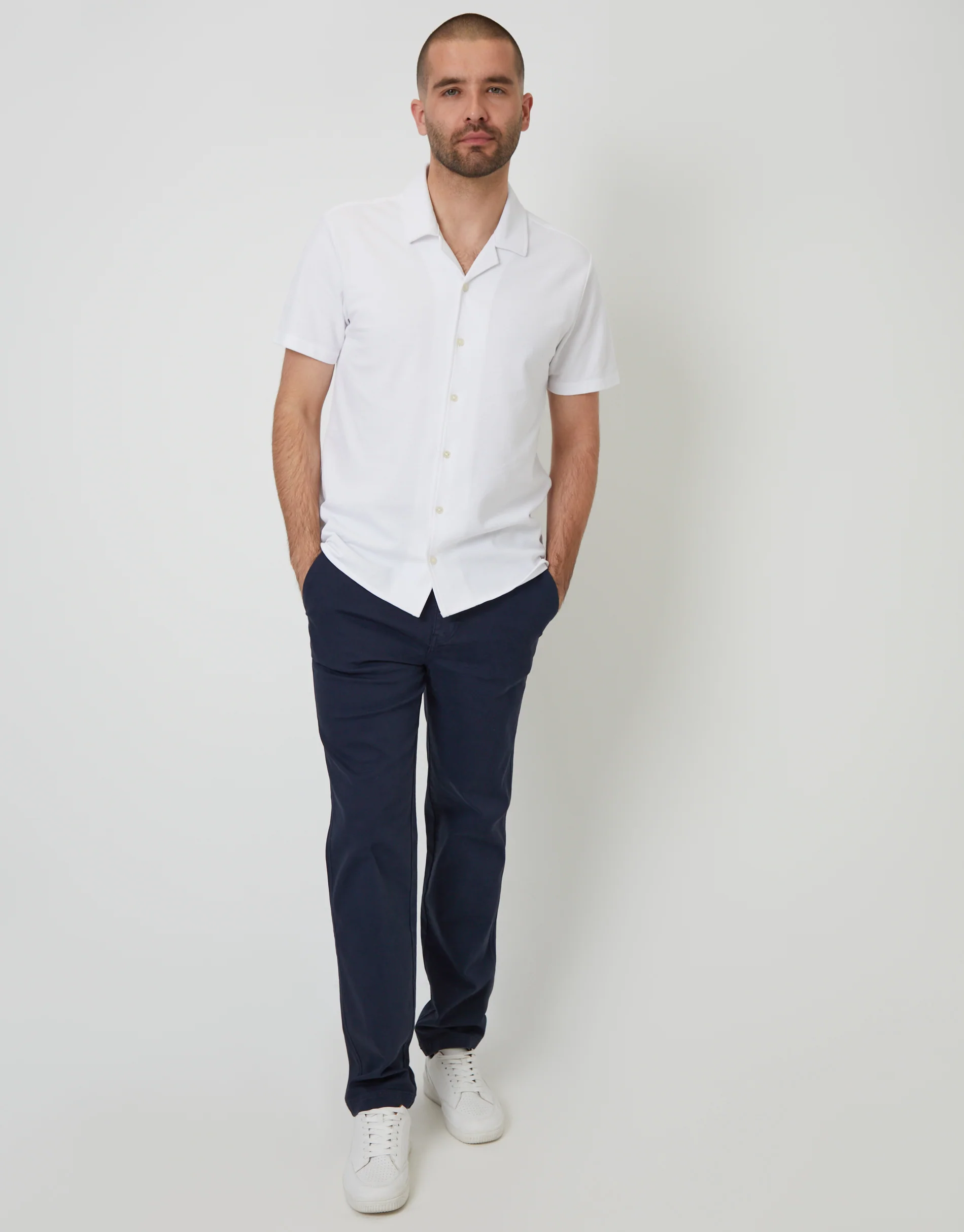 Jersey Pique Revere Collar Short Sleeve Shirt in White - Image 3