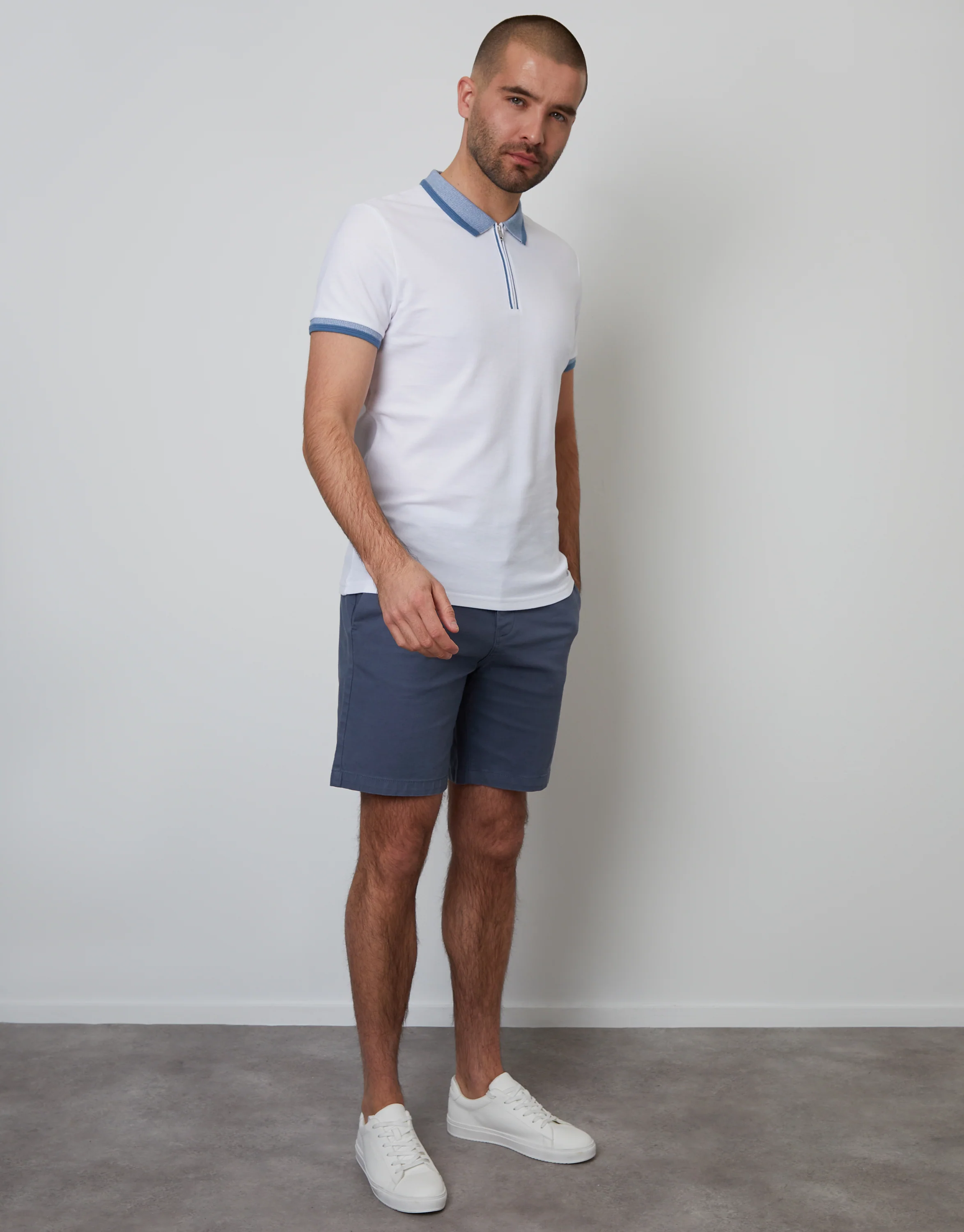 Pique Tipping Collar Quarter Zip Polo Shirt in White - Image 3