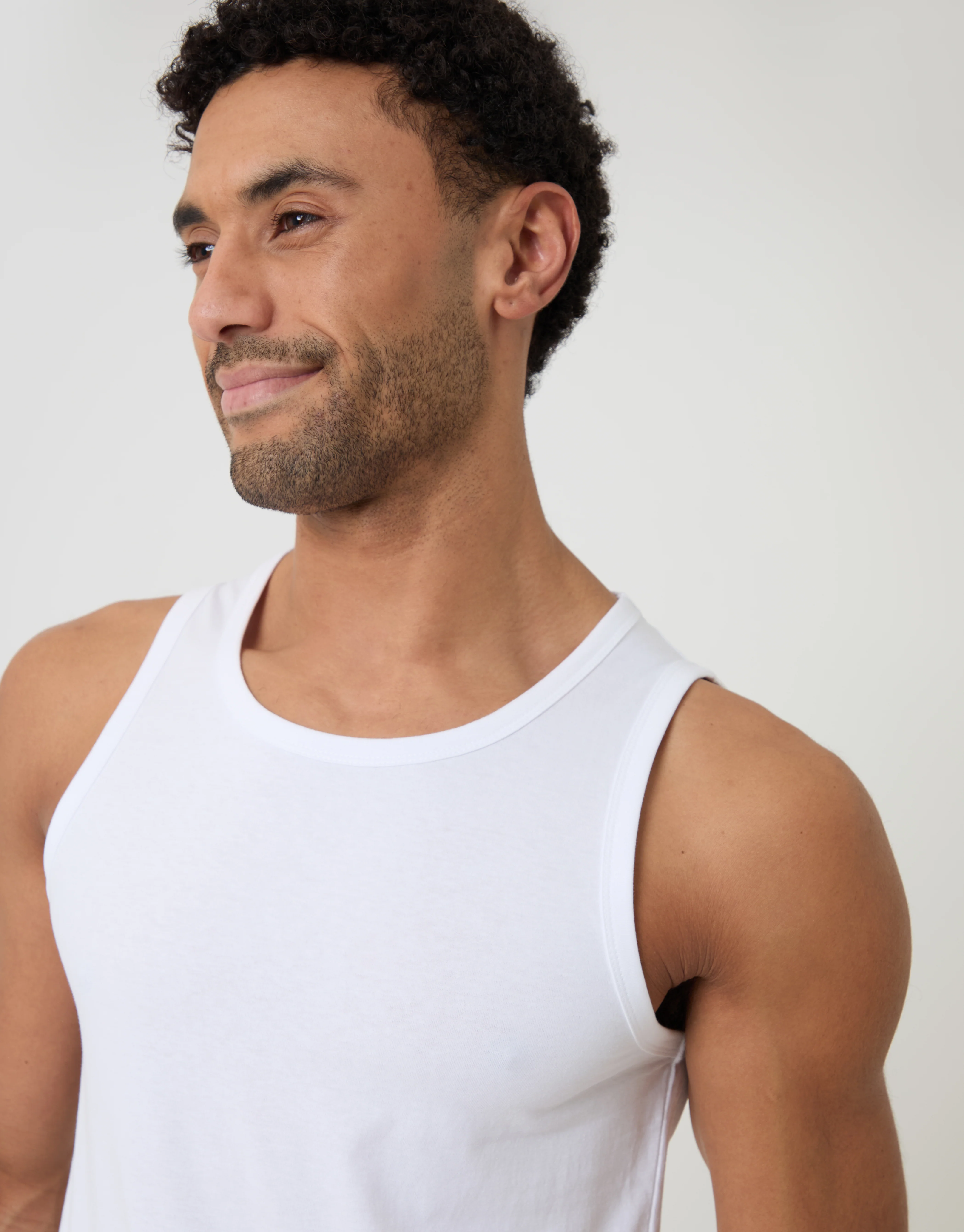 3 Pack Assorted Cotton Crew Neck Vests - Image 5