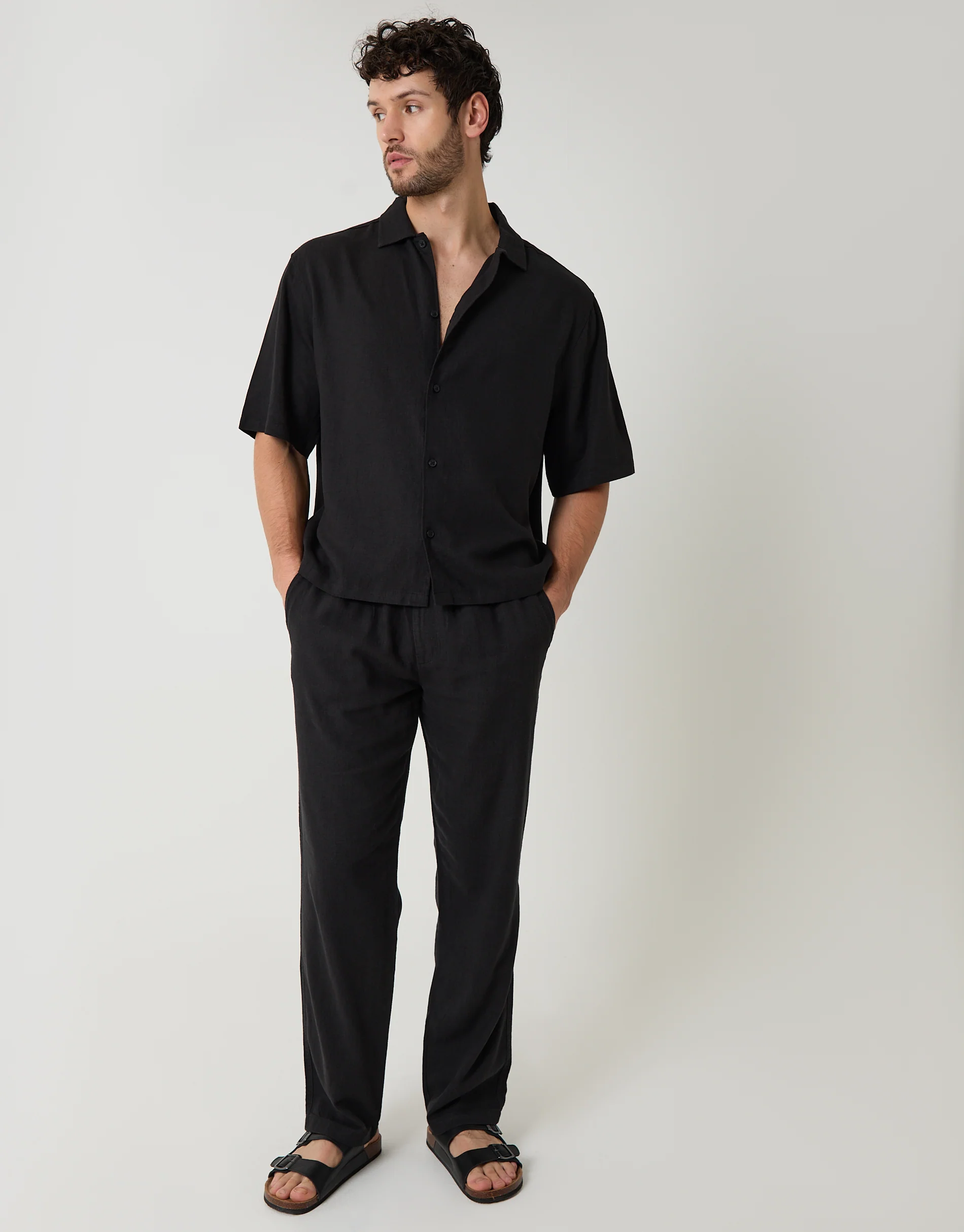 Boxy Fit Linen Blend Short Sleeve Shirt in Black - Image 3