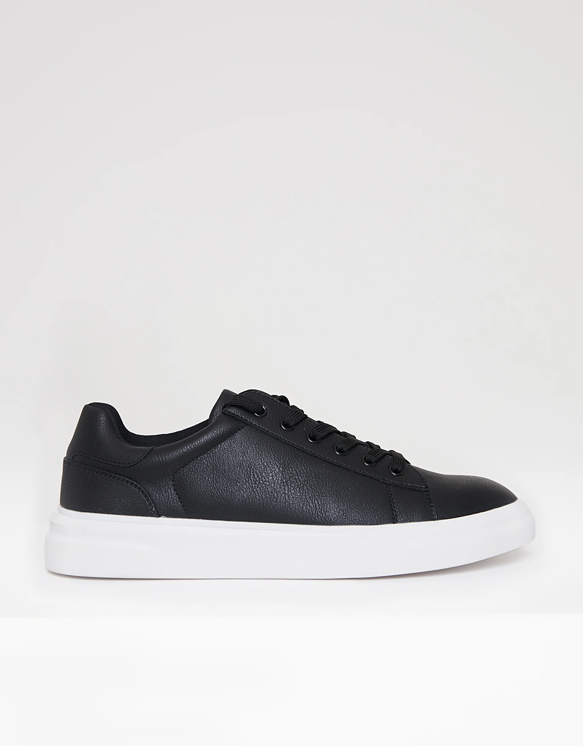 Court Trainers in Black