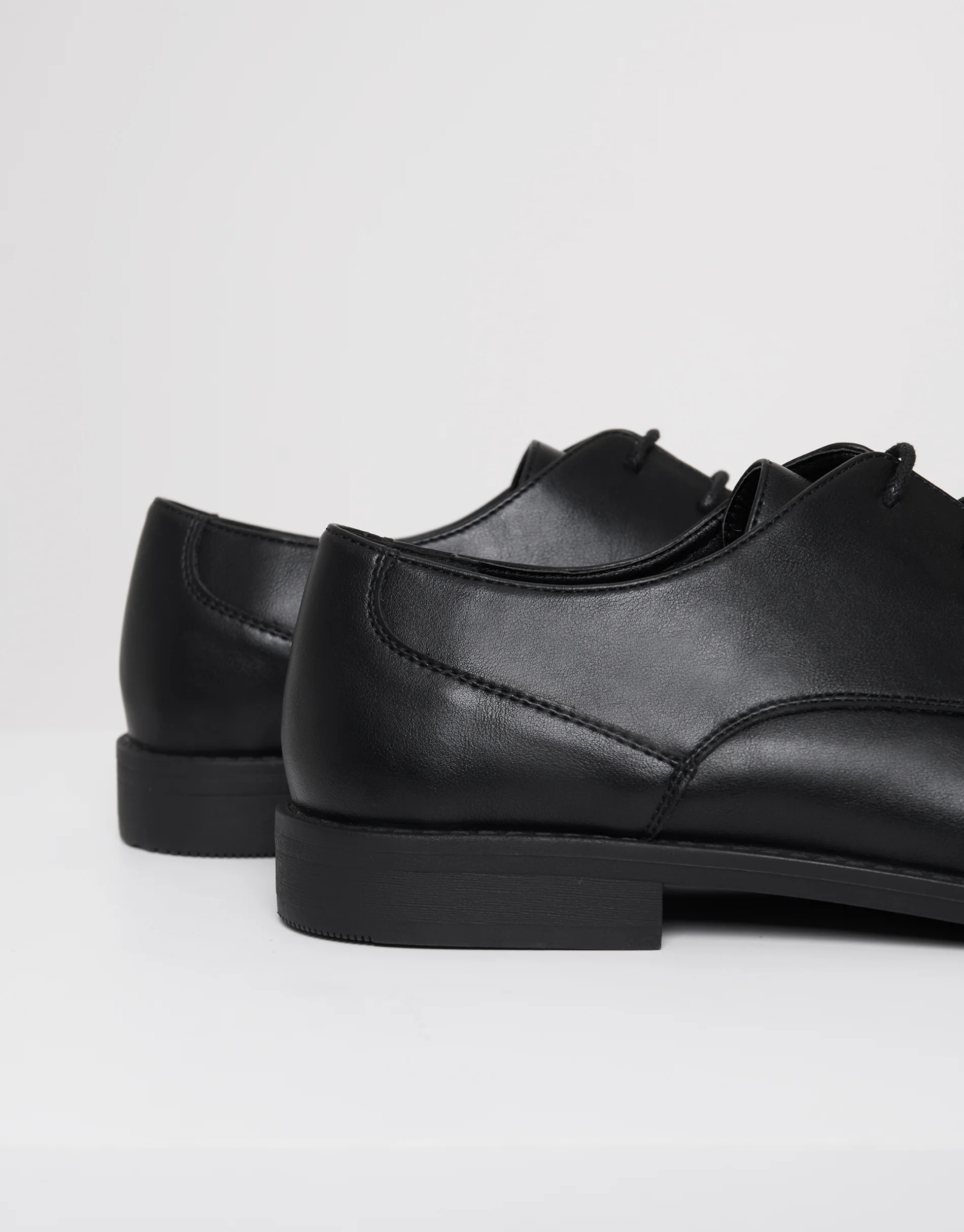 Derby Shoes in Black - Image 4