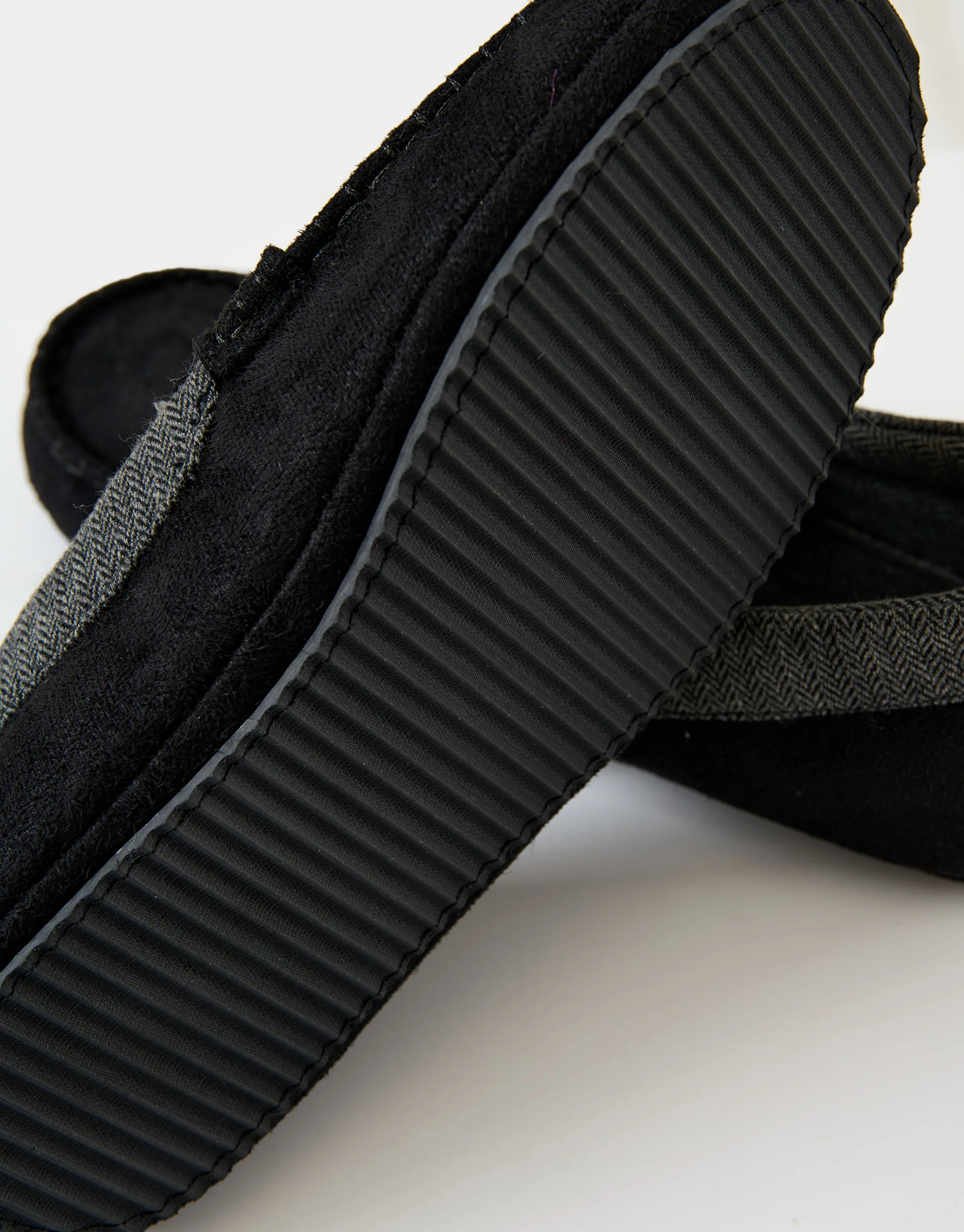 Faux Suede Fabric Trim Moccasin Slippers in Black - Image 5