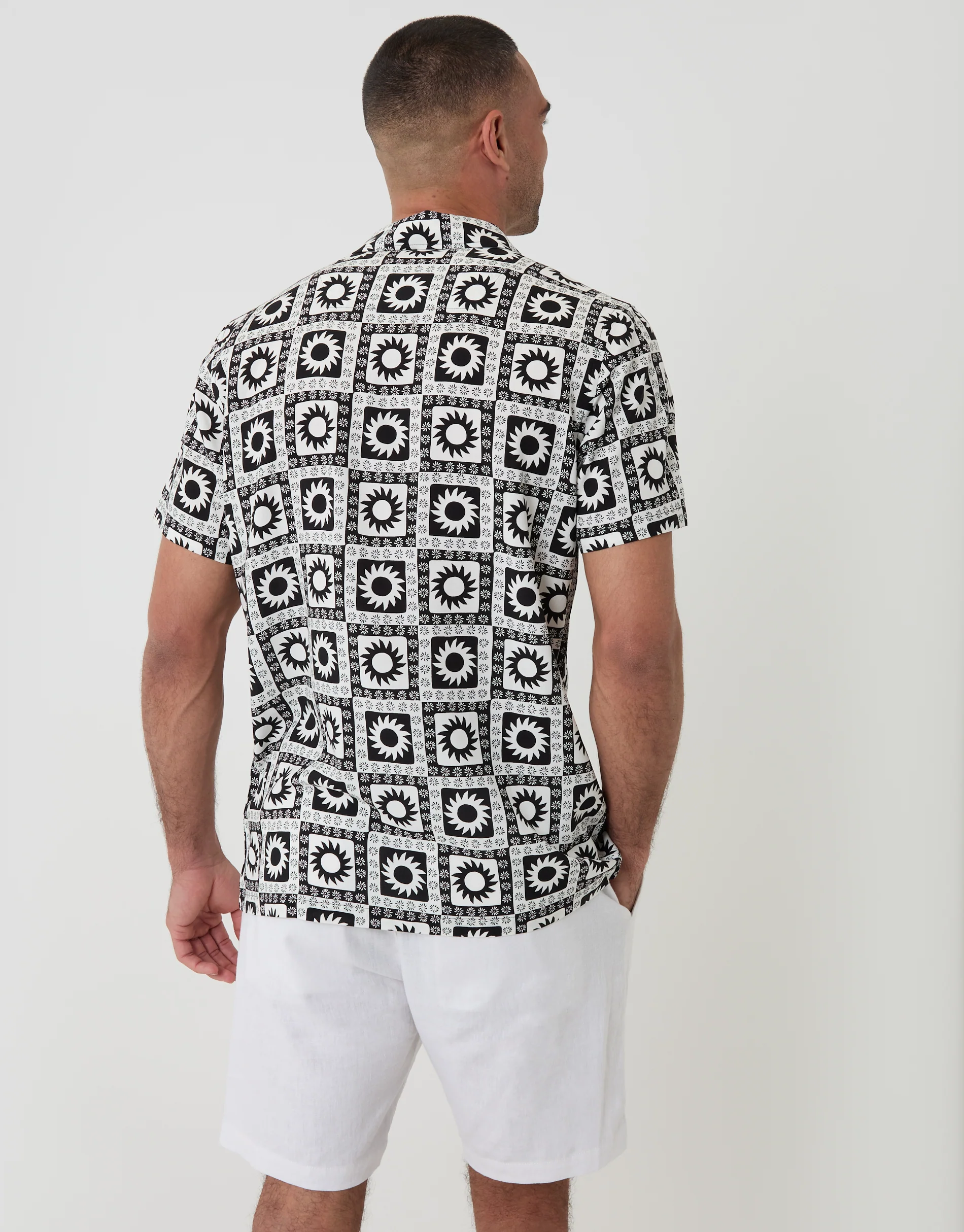 Geometric Sun Print Short Sleeve Shirt in Black - Image 2