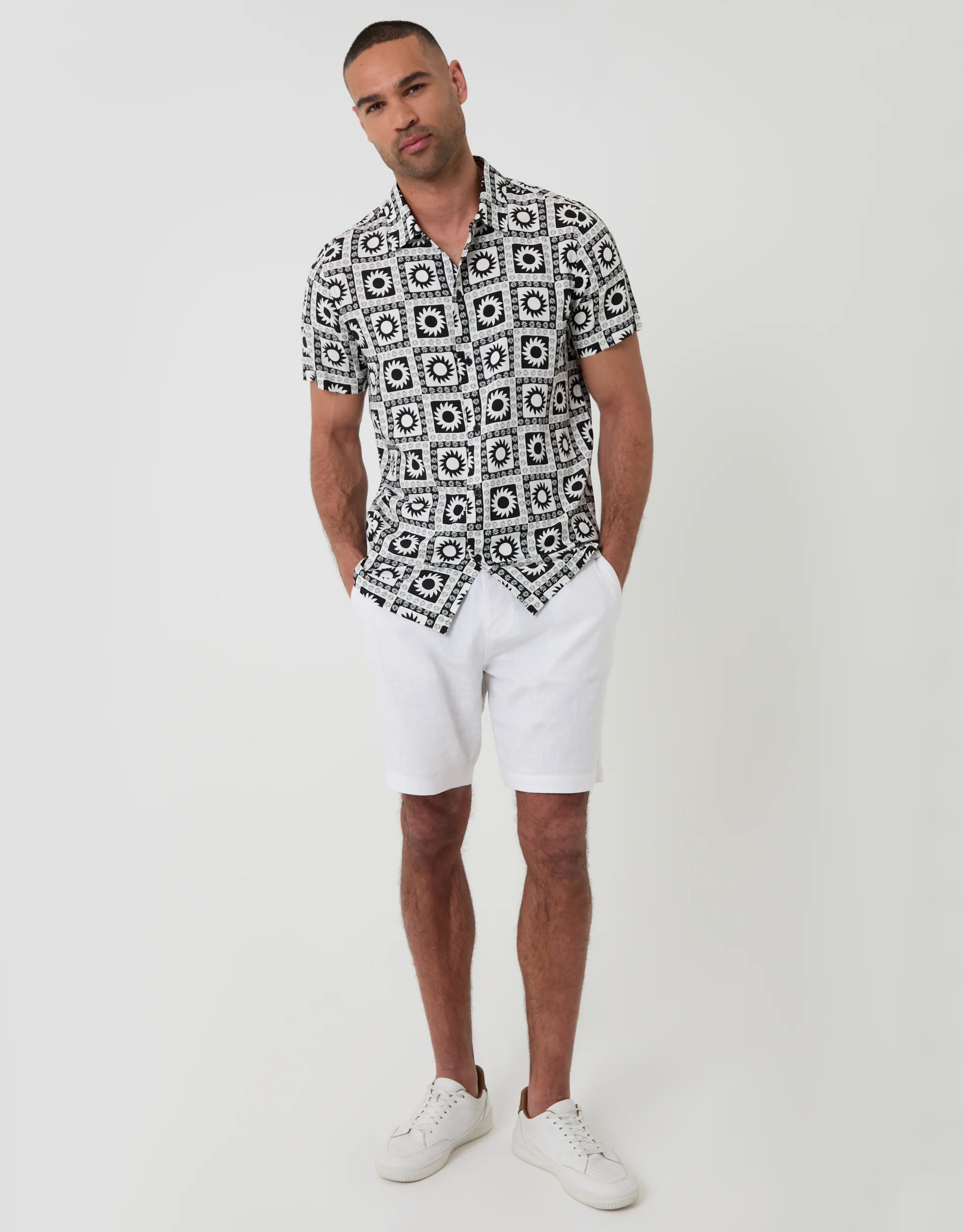 Geometric Sun Print Short Sleeve Shirt in Black - Image 3