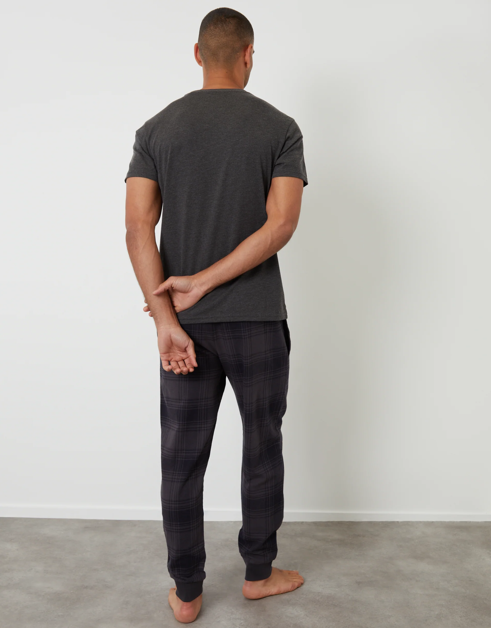 2 Pack Short Sleeve T-Shirt & Pants Pyjama Sets in Black & Grey Check - Image 2