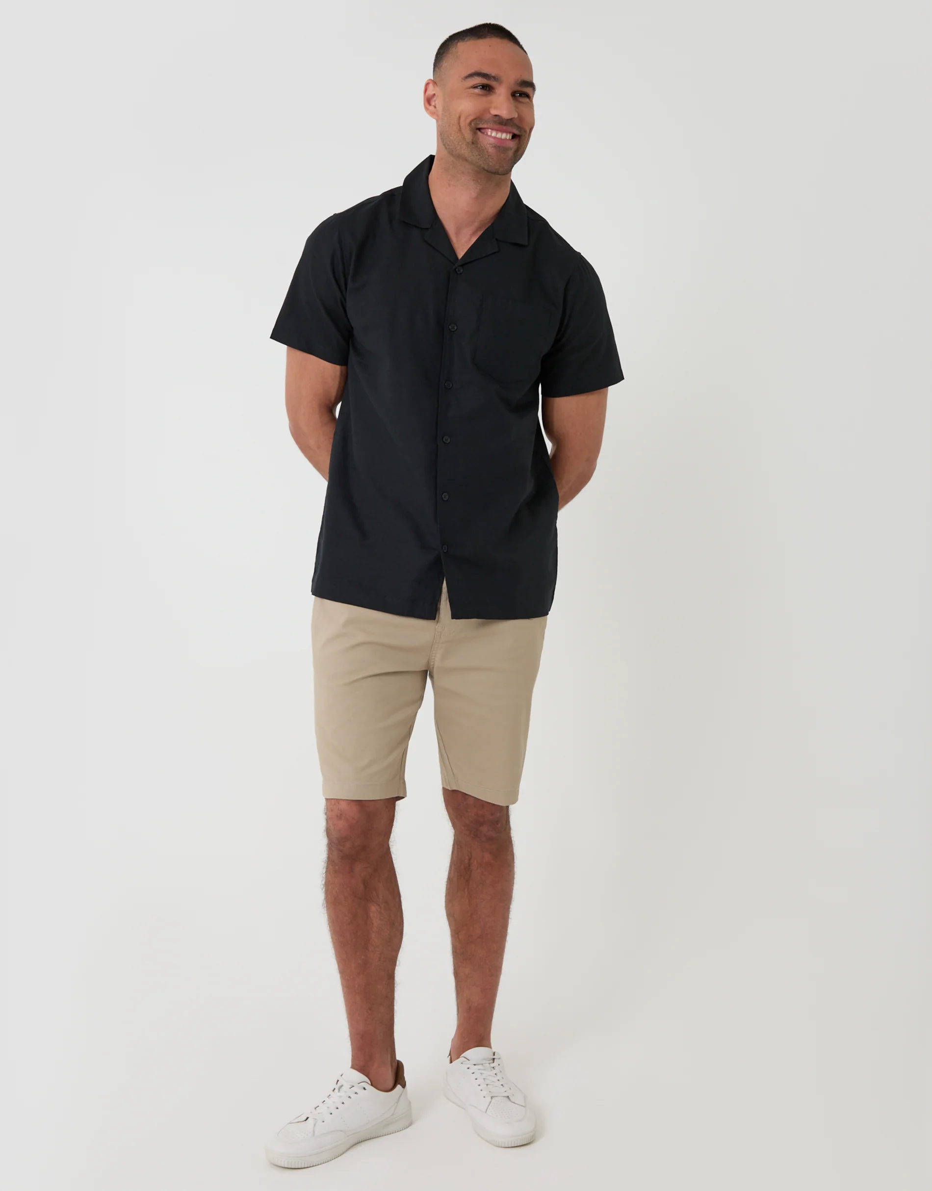 Linen Cotton Blend Short Sleeve Shirt in Black - Image 3