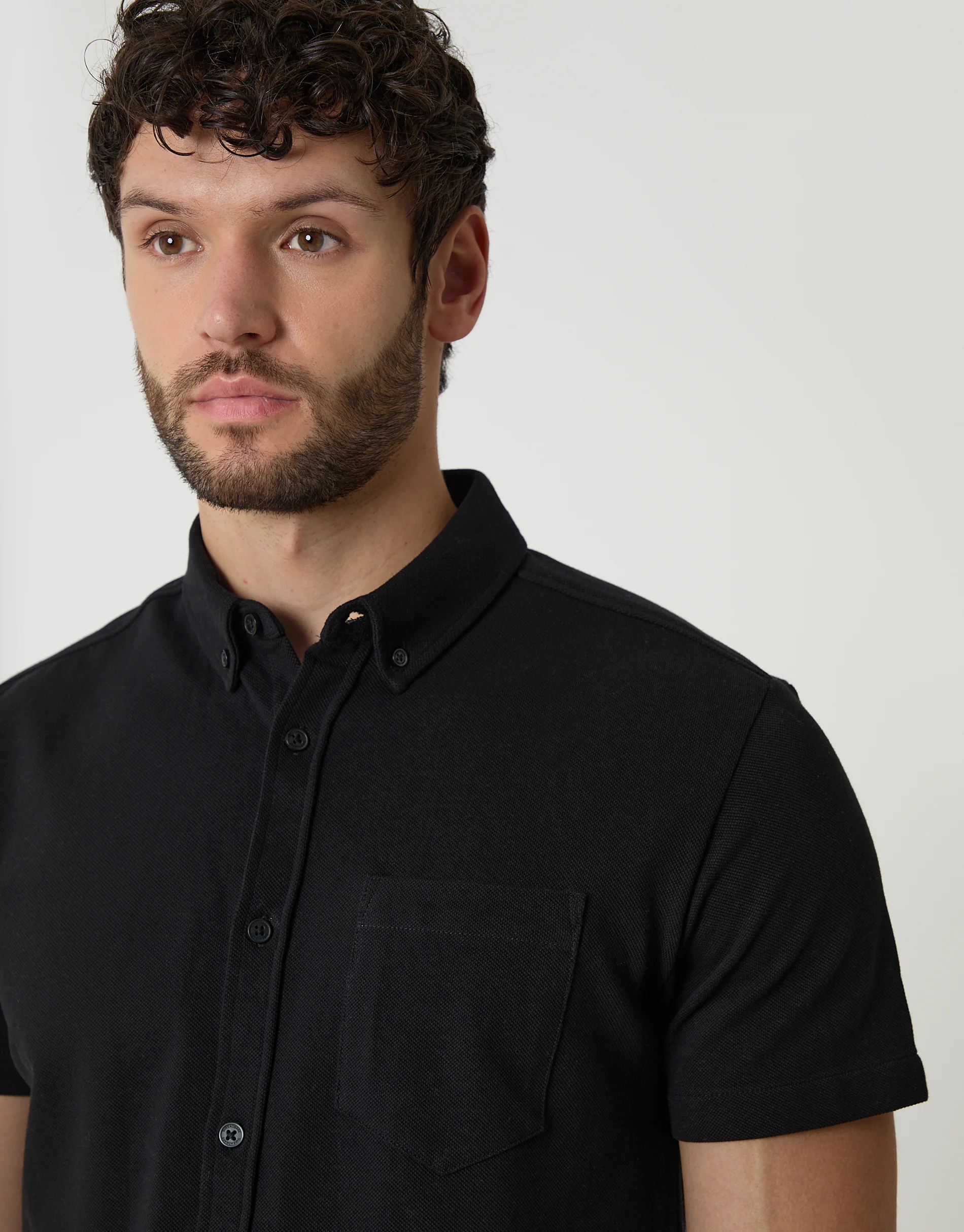 Pique Short Sleeve Shirt in Black - Image 4