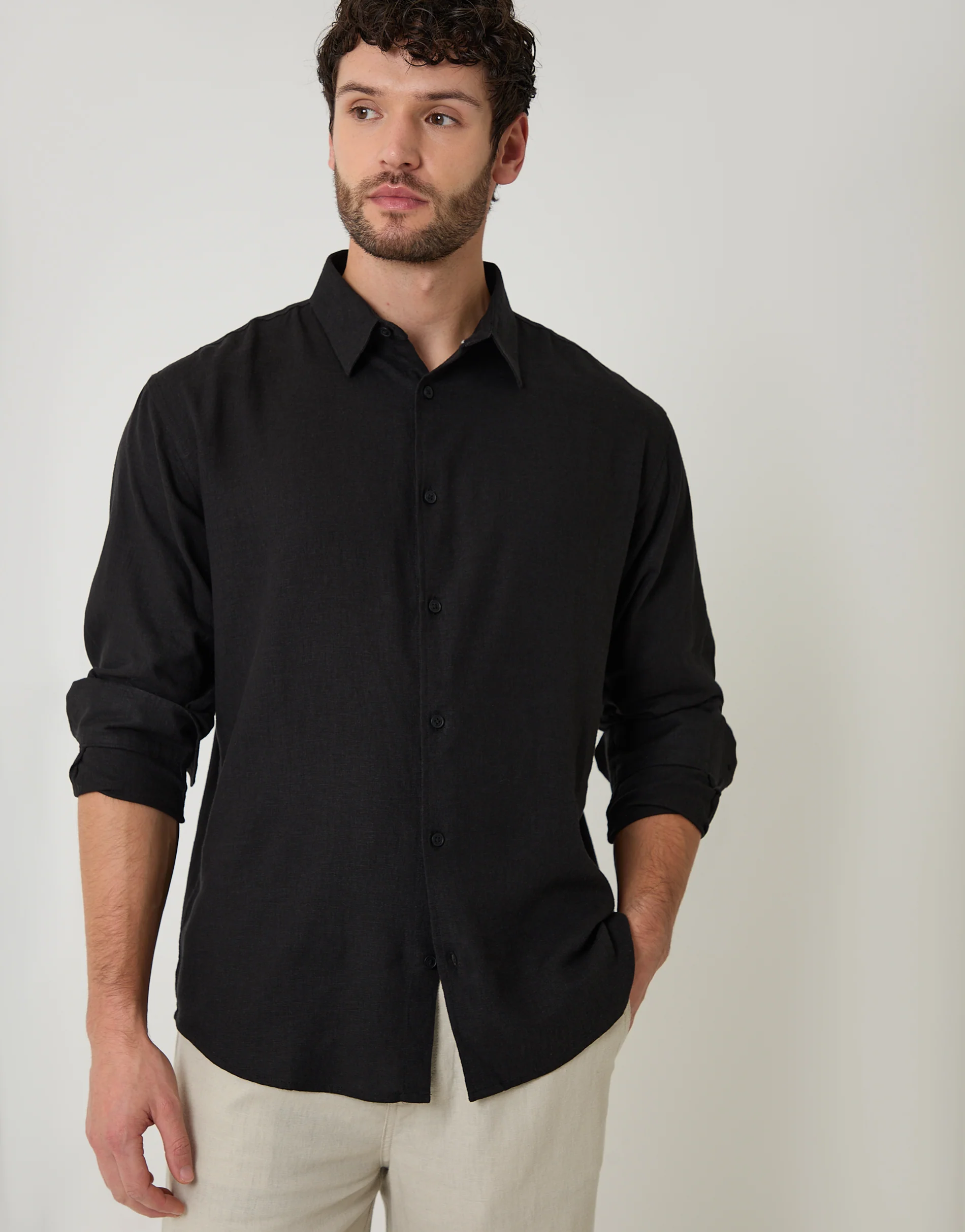 Relaxed Fit Linen Blend Shirt in Black