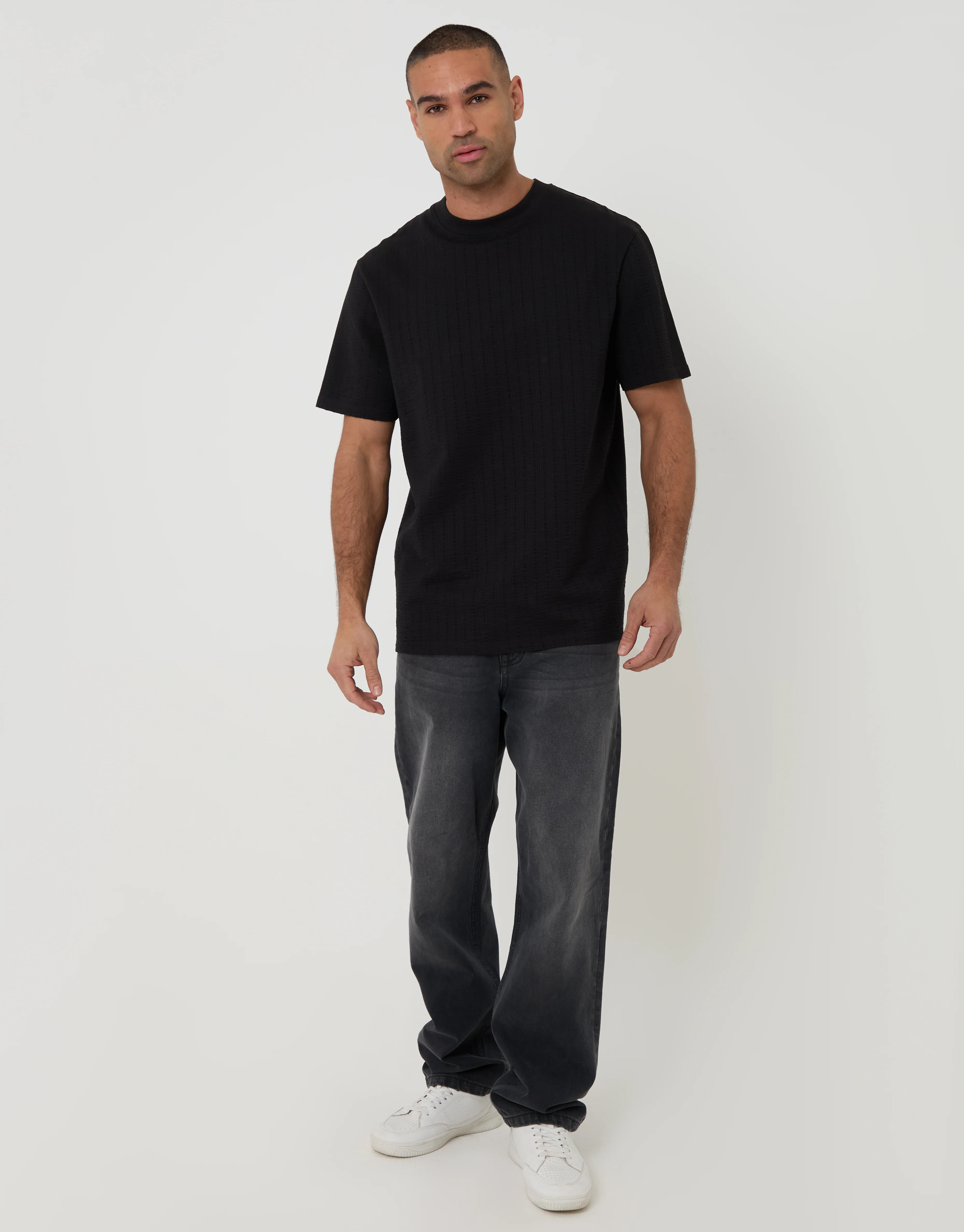 Relaxed Fit Textured Crew Neck T-Shirt in Black - Image 3