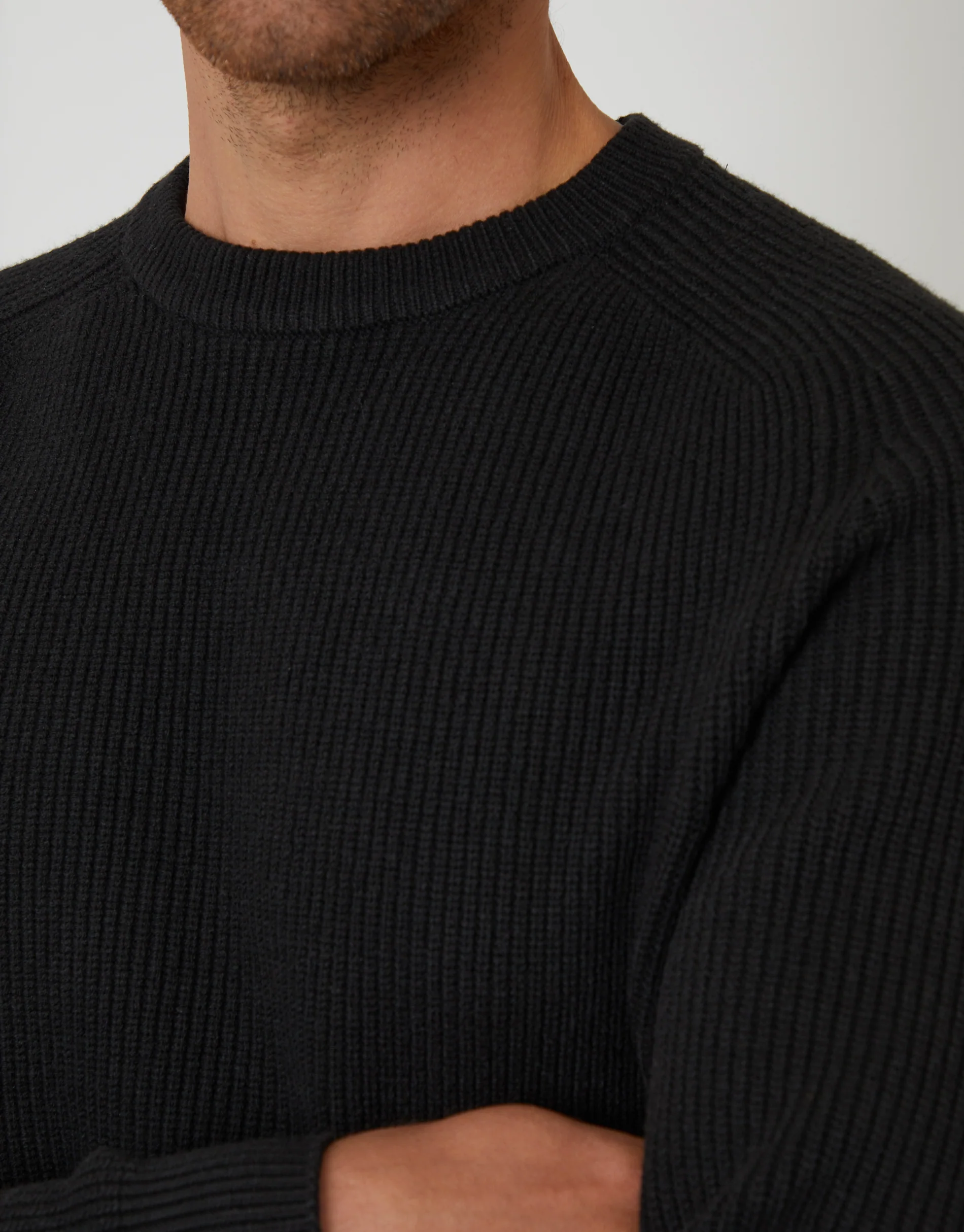 Saddle Sleeve Knitted Crew Neck Jumper in Black - Image 4