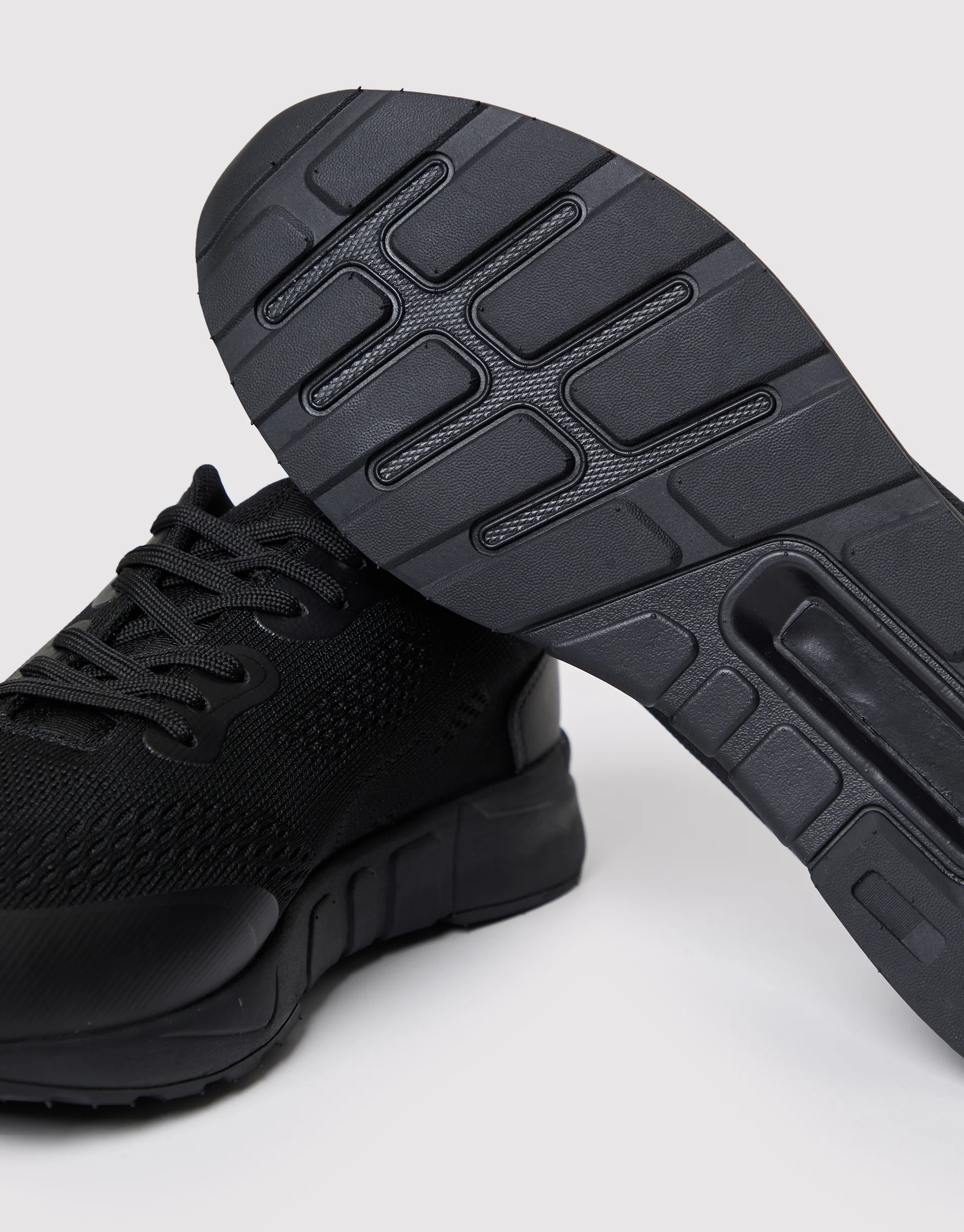 Textured Slip On Trainers in Black - Image 5