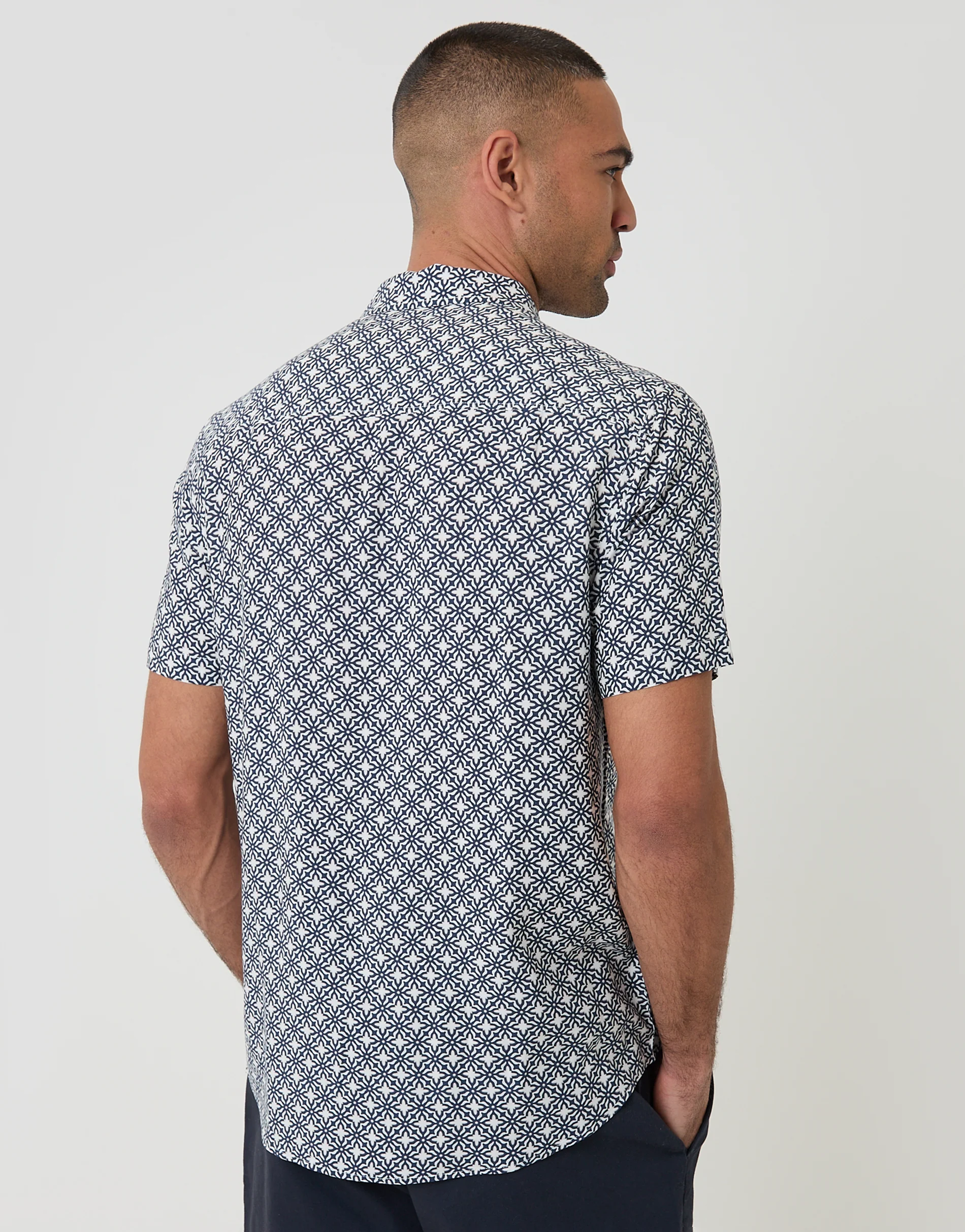 Geometric Print Short Sleeve Shirt in Blue - Image 2