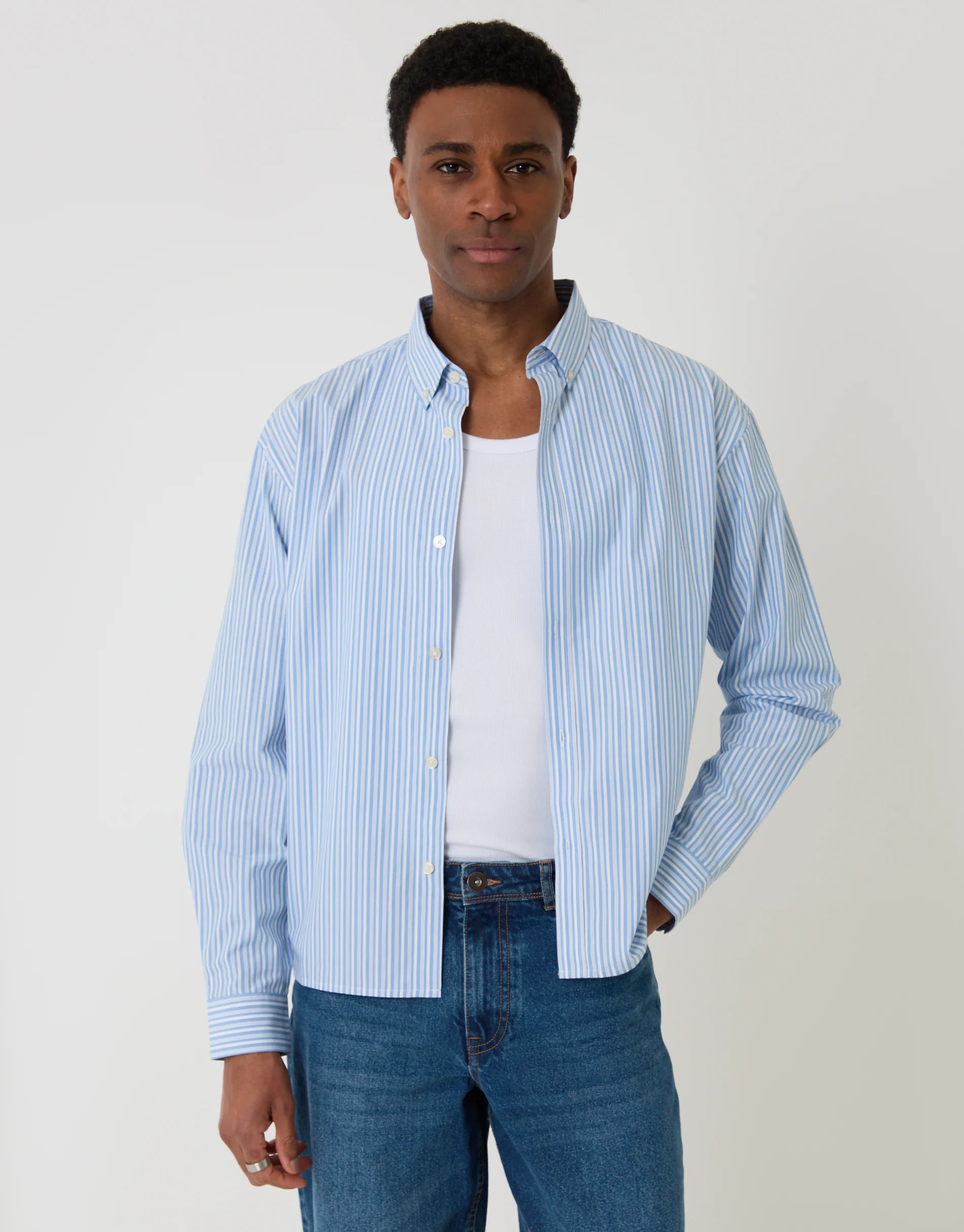 Cropped Fit Cotton Poplin Shirt in Blue Stripe - Image 2