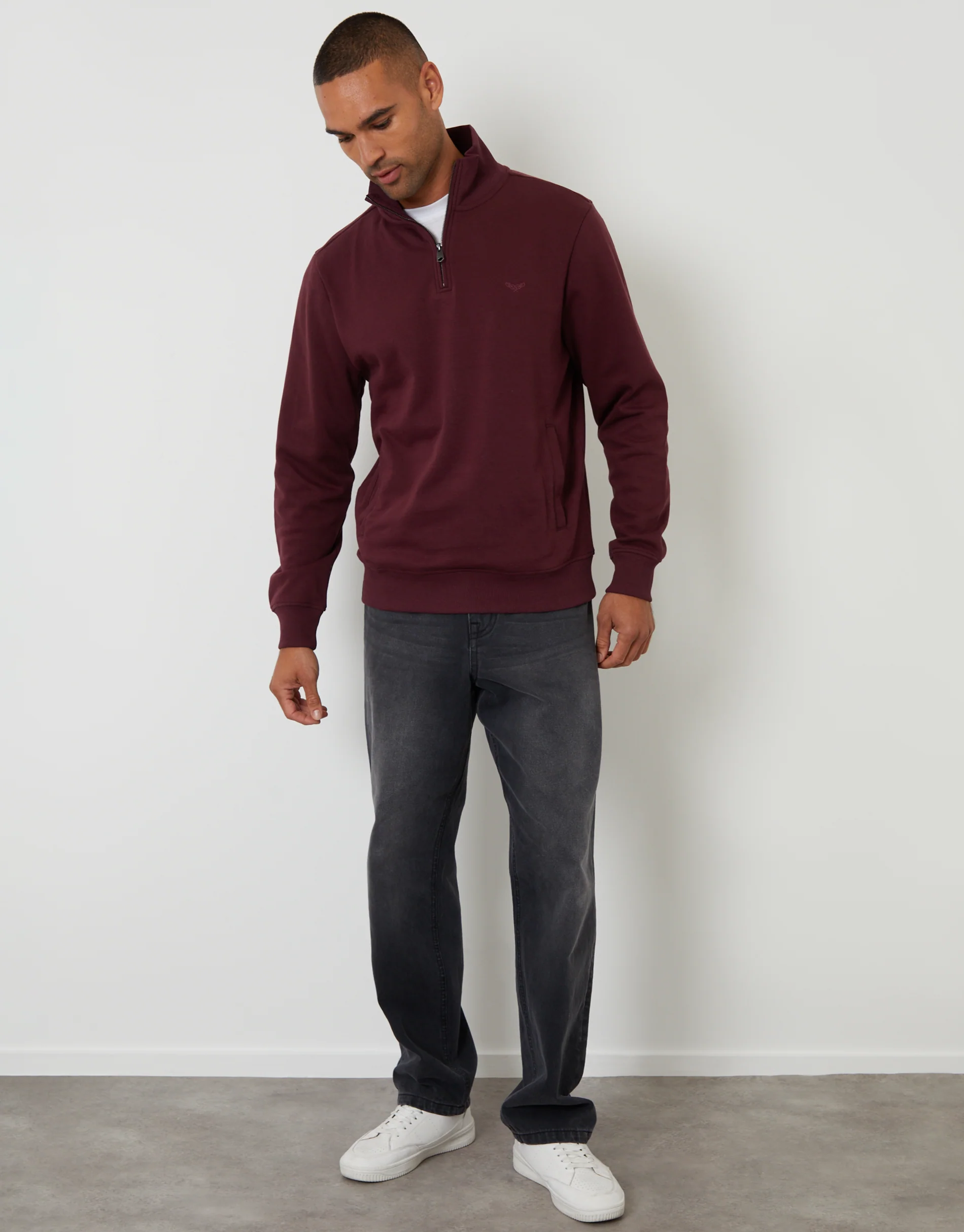 Quarter Zip Sweatshirt in Burgundy - Image 3