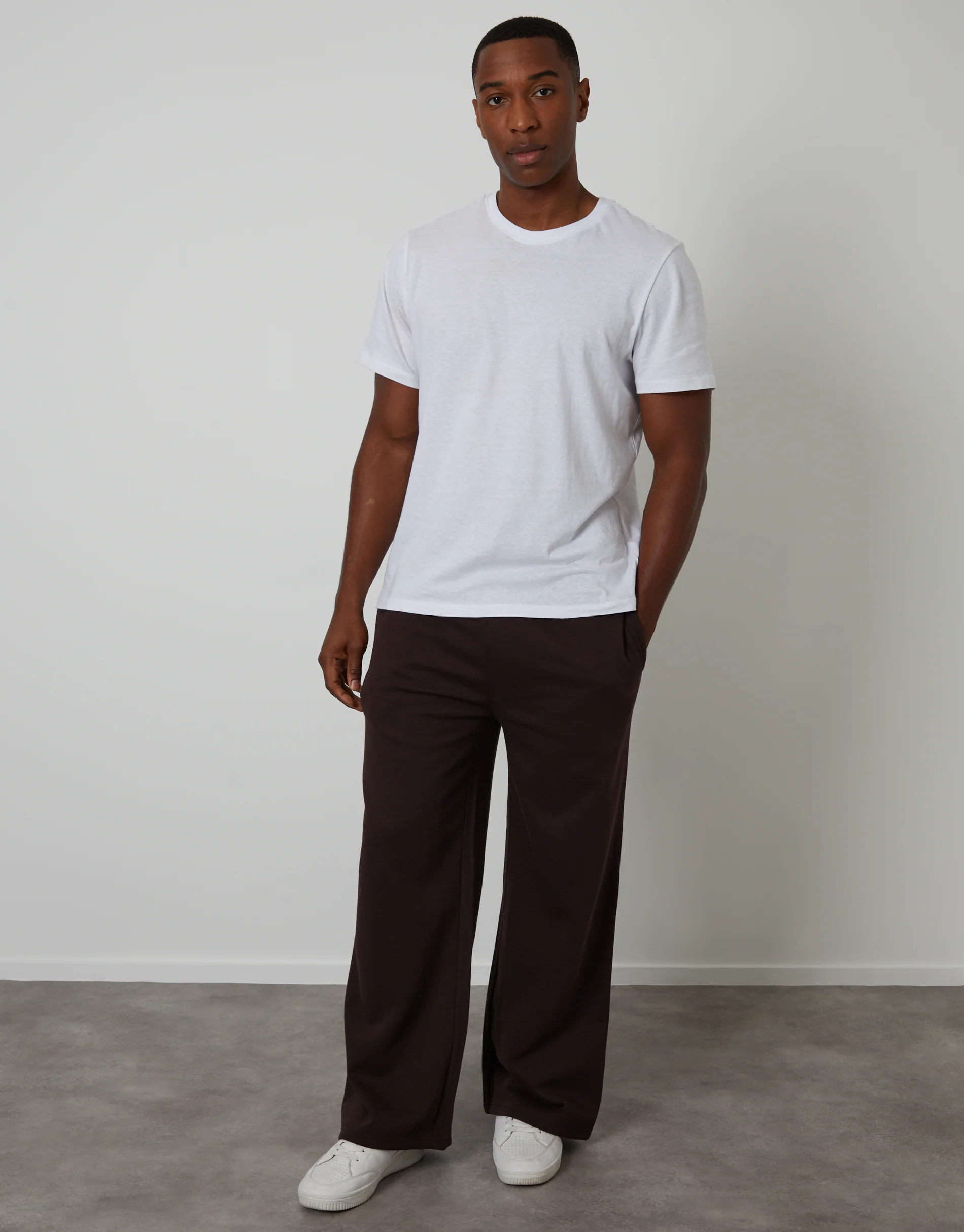 Wide Leg Joggers in Chocolate Brown