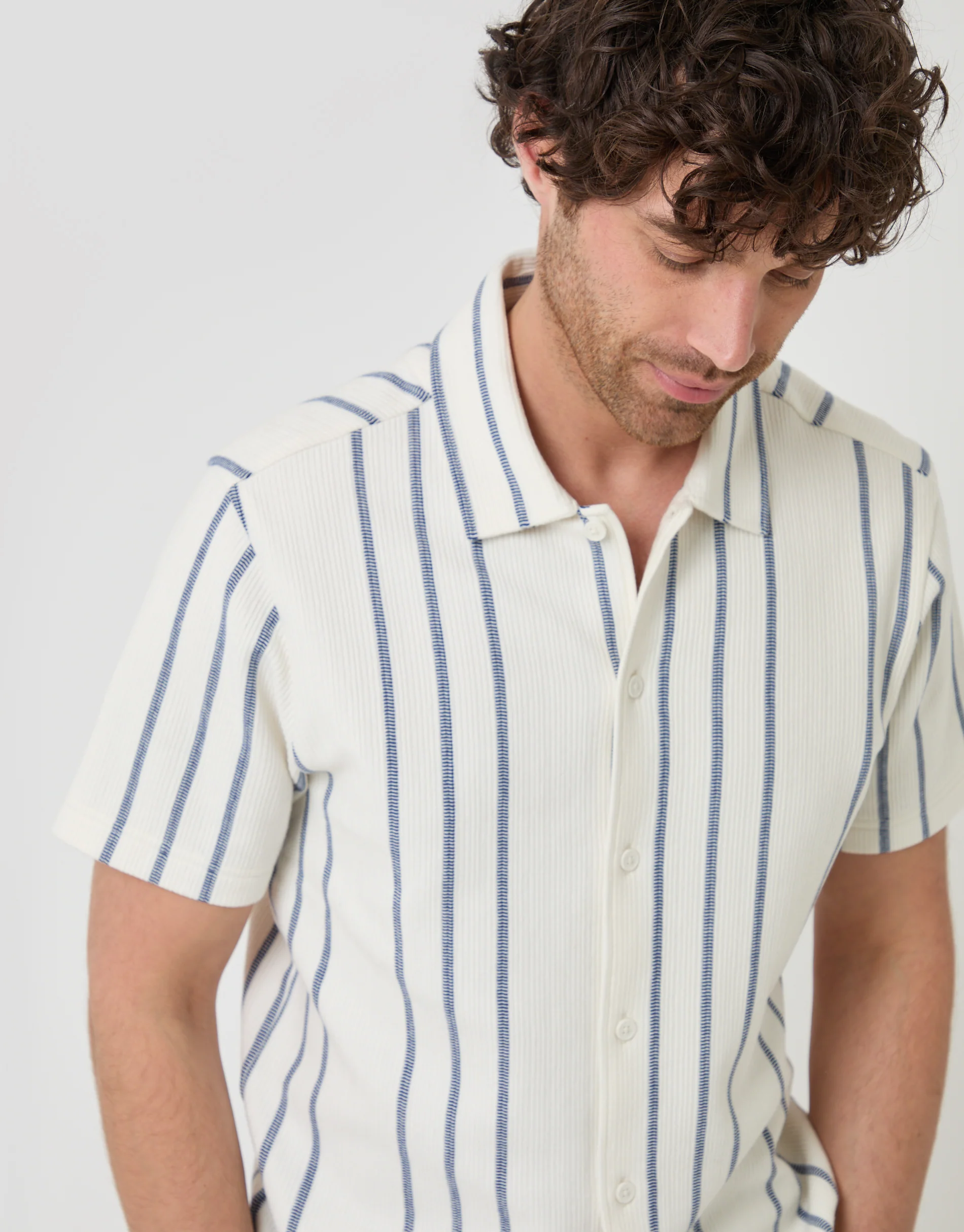 Plisse Rib Short Sleeve Shirt in Cream Stripe
