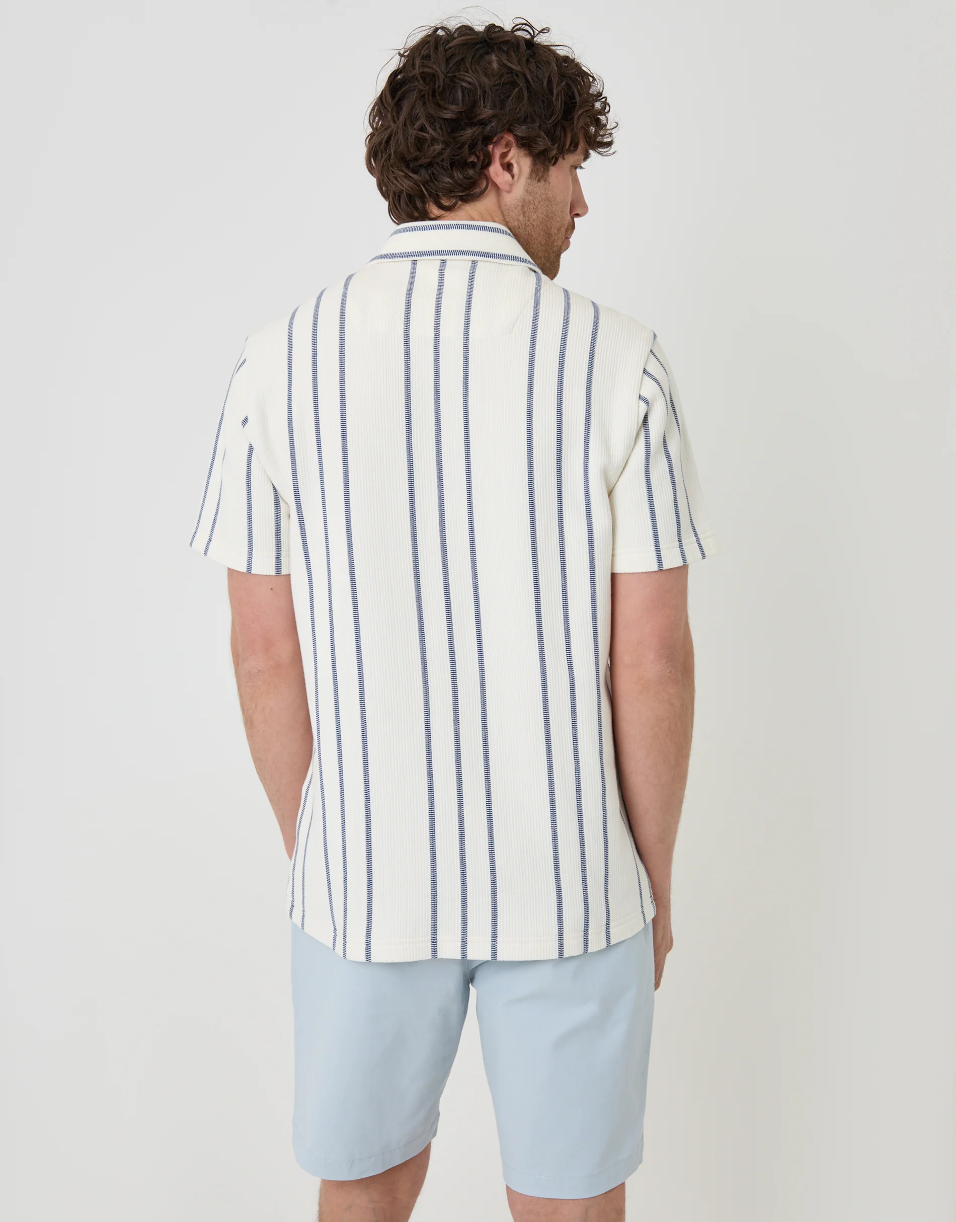 Plisse Rib Short Sleeve Shirt in Cream Stripe - Image 3