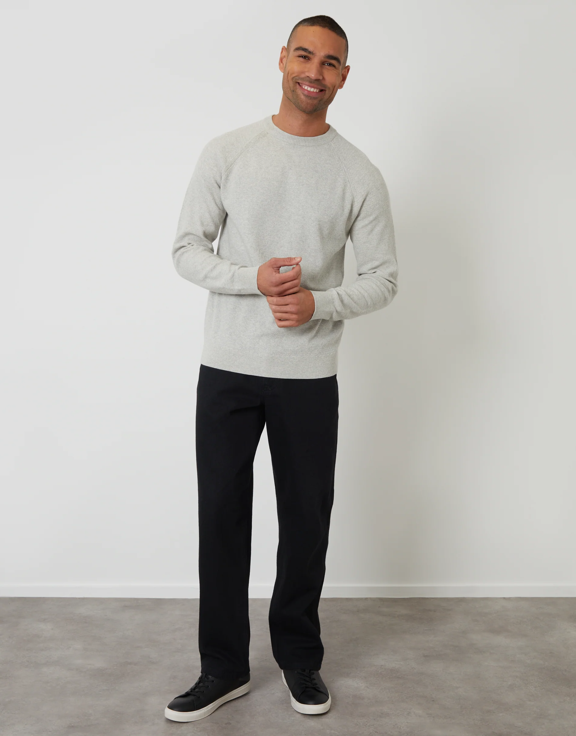 Raglan Knitted Crew Neck Jumper in Ecru Marl - Image 3