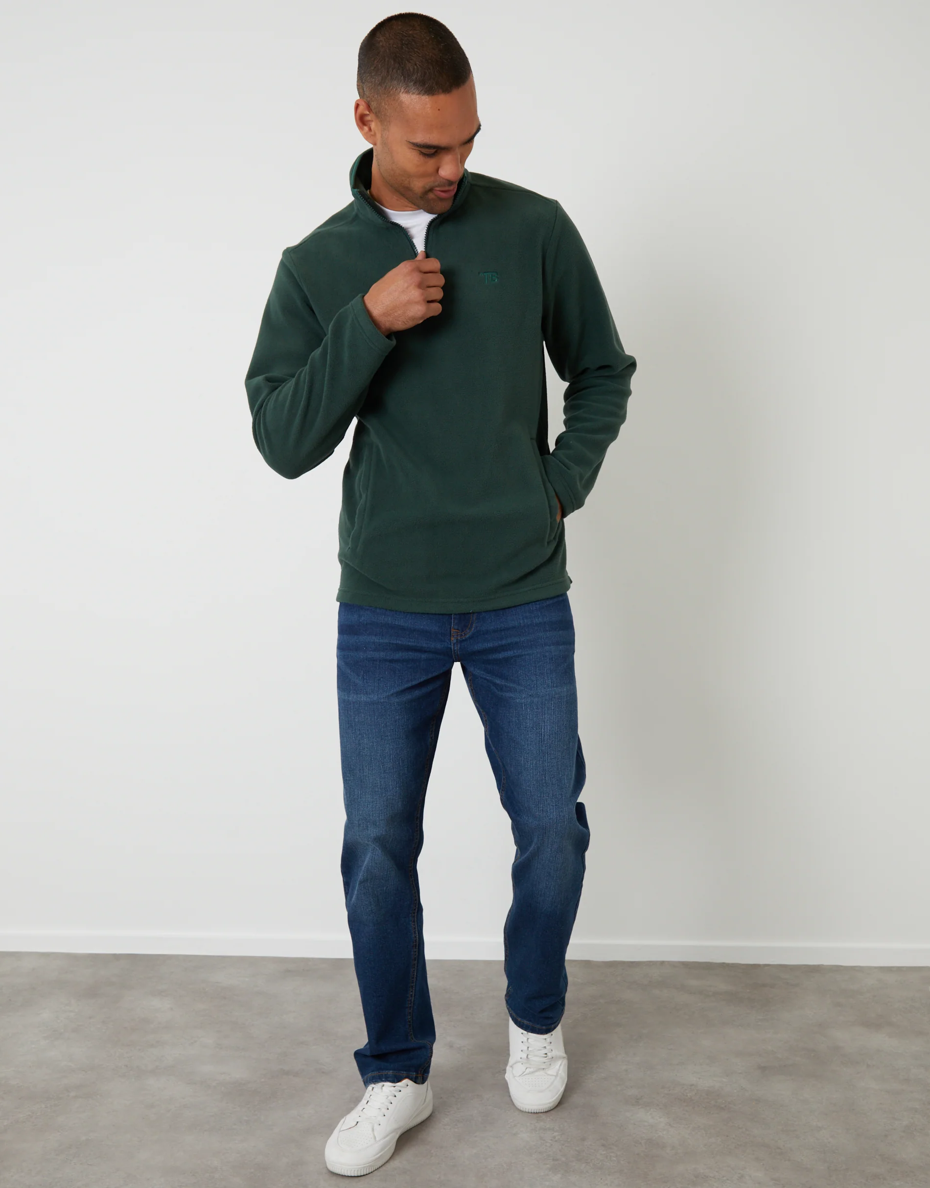Quarter Zip Microfleece Sweatshirt in Forest Green - Image 3