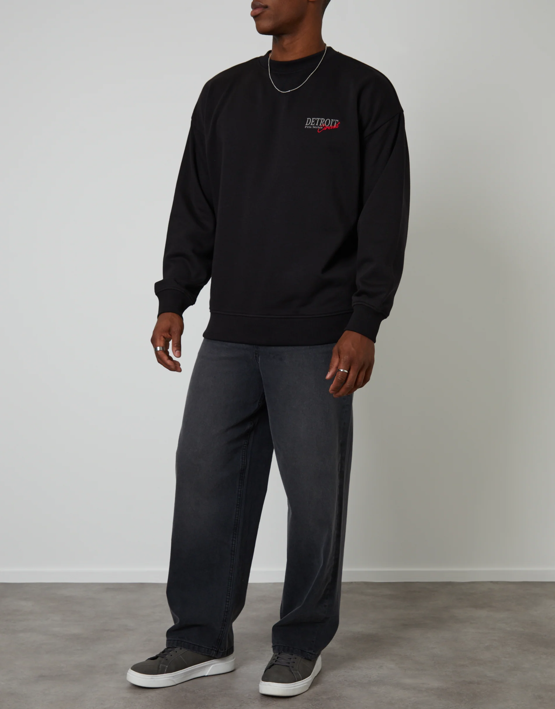 Baggy Fit Jeans in Grey Wash - Image 2