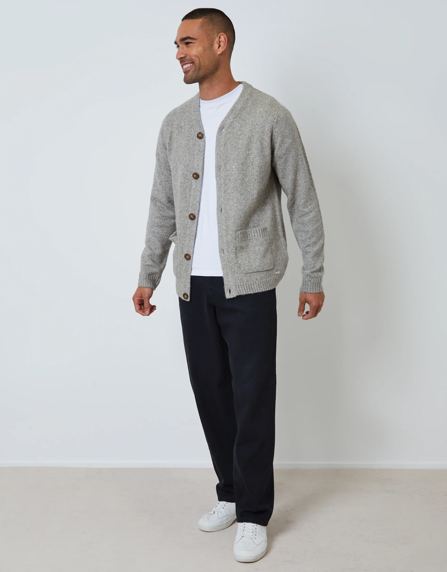 Knitted Button Up Patch Pocket Cardigan in Light Grey - Image 3