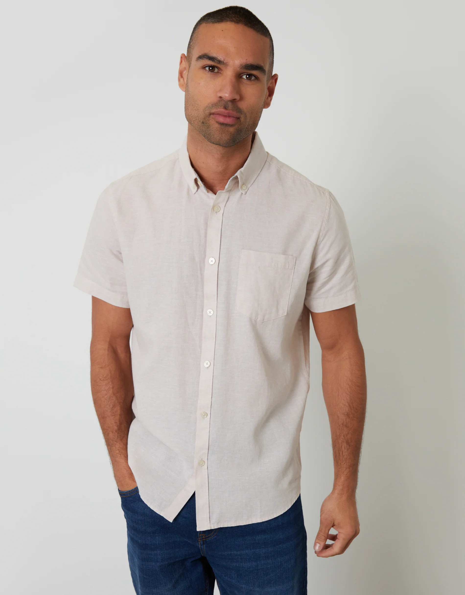 Short Sleeve Linen Blend Shirt in Light Stone