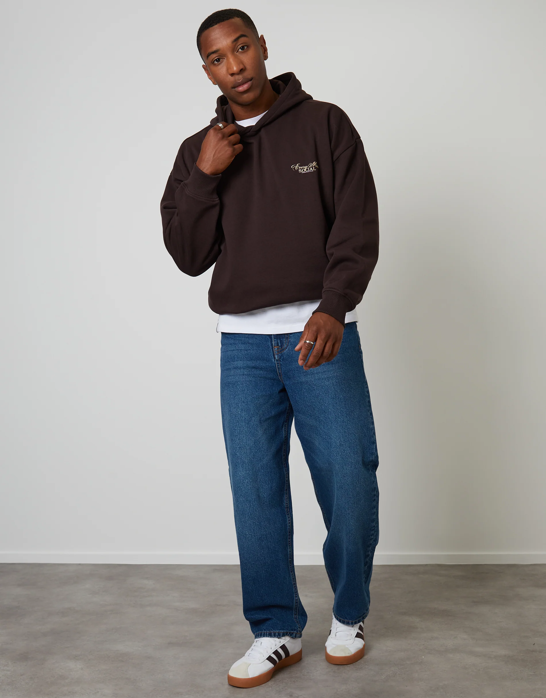 Baggy Fit Jeans in Mid Wash