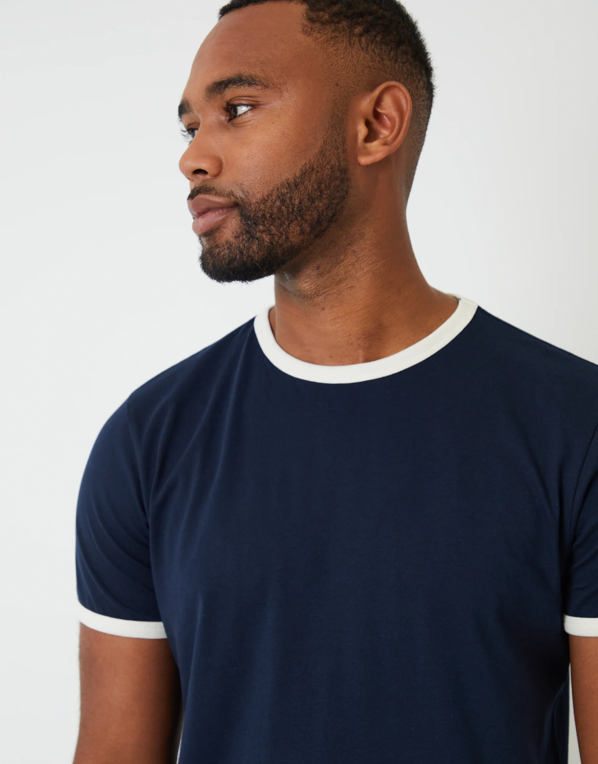 Contrast Binding Short Lounge Set in Navy - Image 4